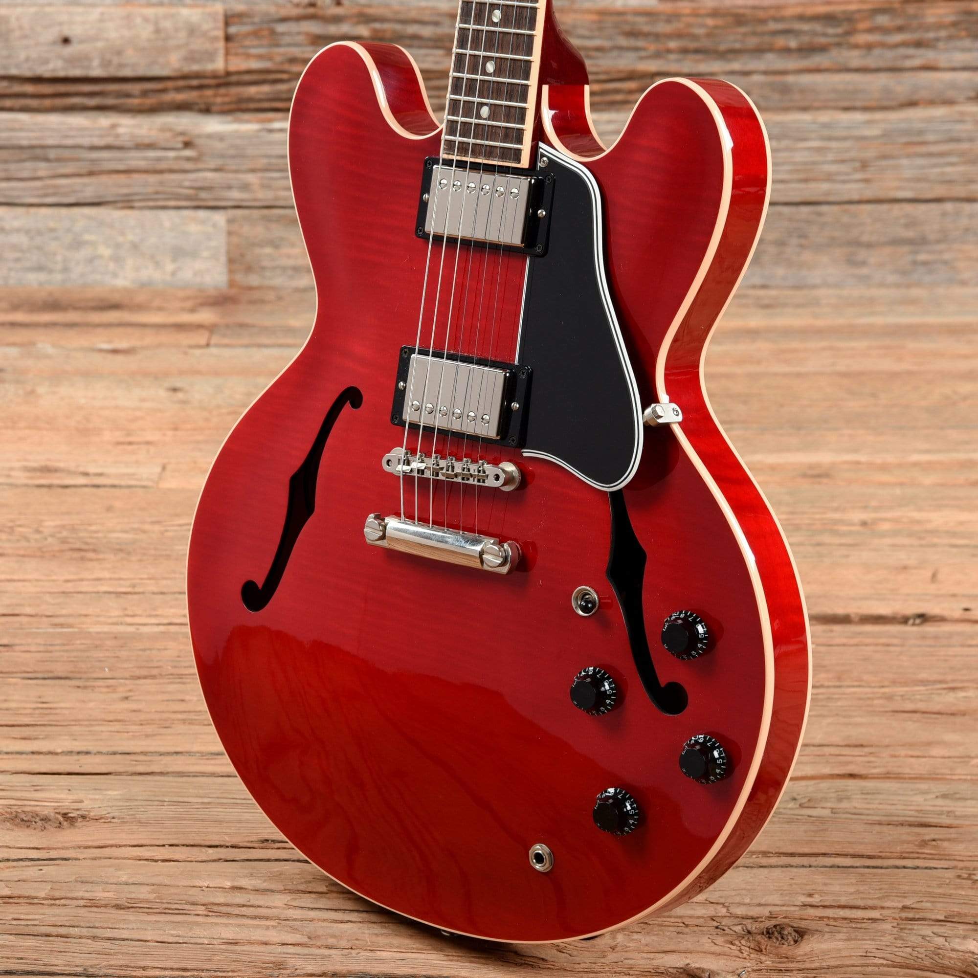 Gibson Memphis ES-335 Cherry 2008 Electric Guitars / Semi-Hollow
