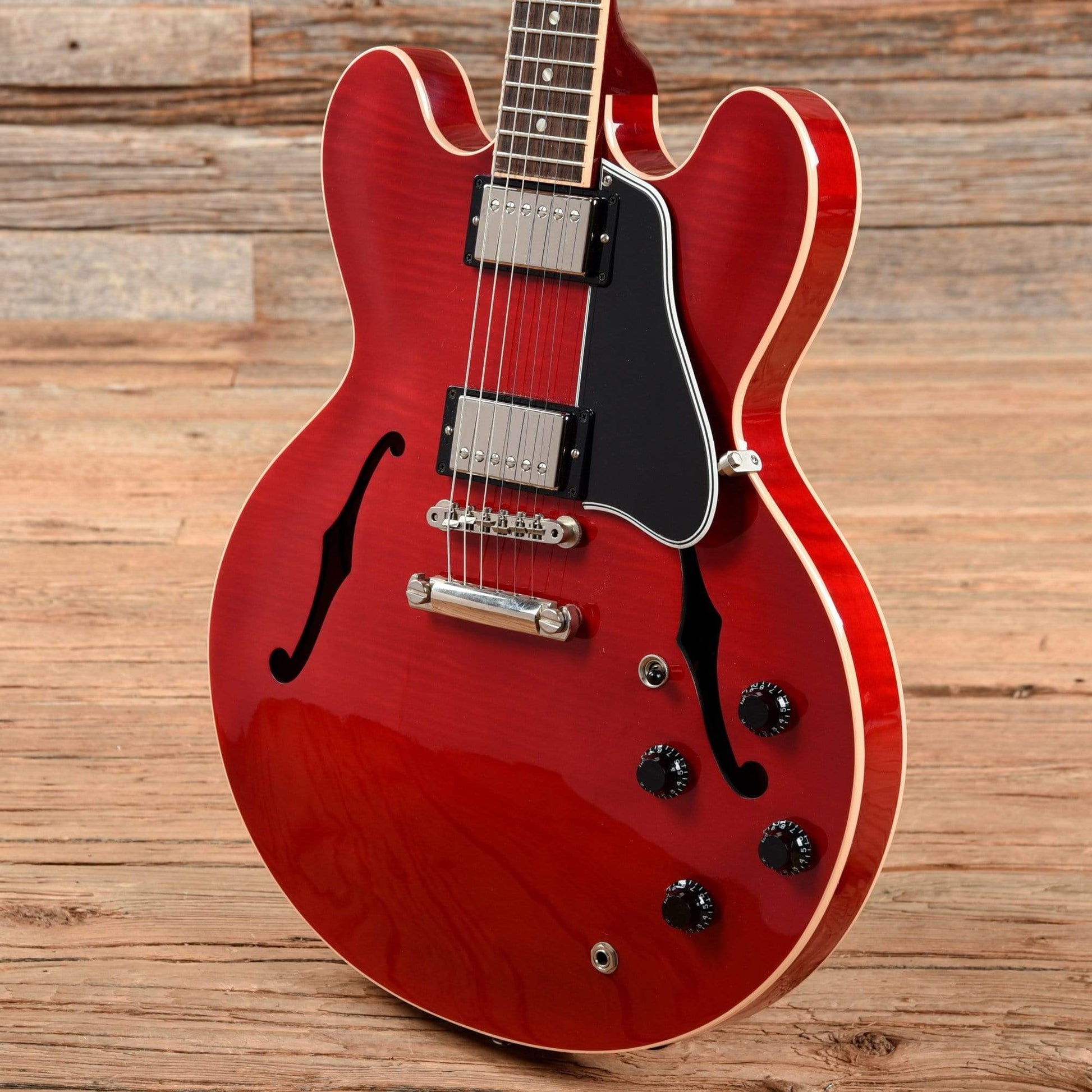 Gibson Memphis ES-335 Cherry 2008 Electric Guitars / Semi-Hollow