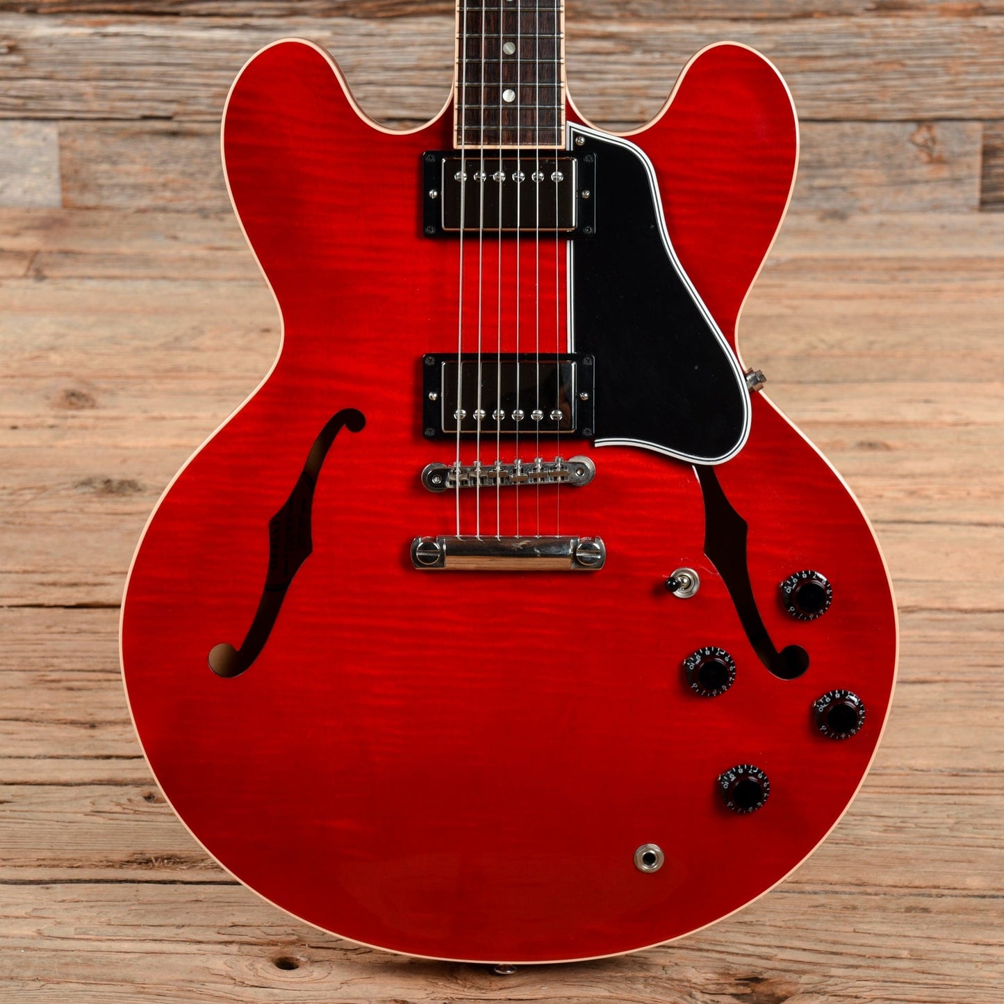 Gibson Memphis ES-335 Dot Figured Cherry 2008 Electric Guitars / Semi-Hollow