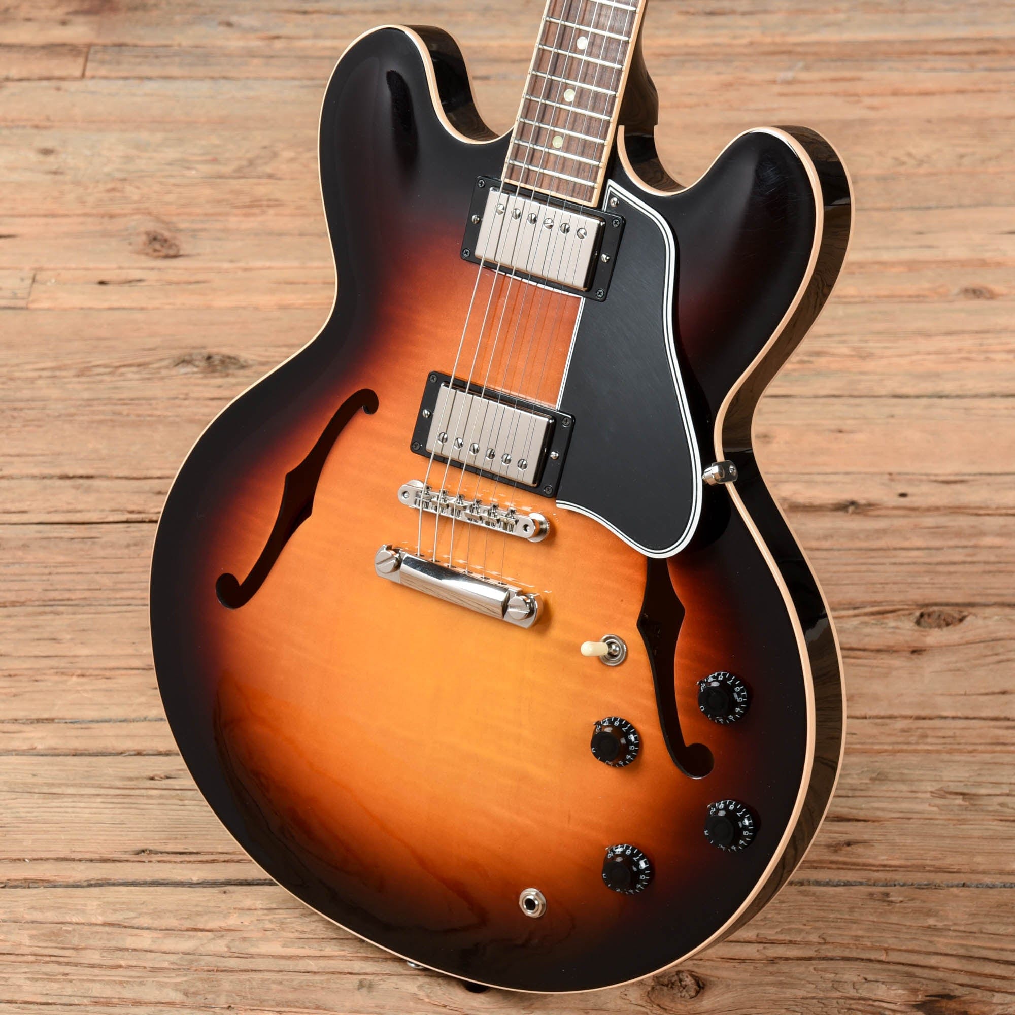 Gibson Memphis ES-335 Dot Sunburst 2012 Electric Guitars / Semi-Hollow