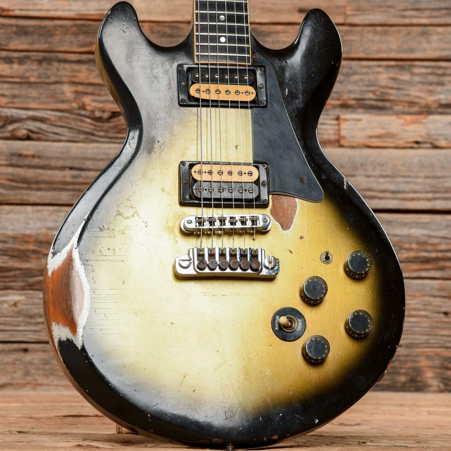 Gibson 335-S Silverburst 1981 Electric Guitars / Solid Body