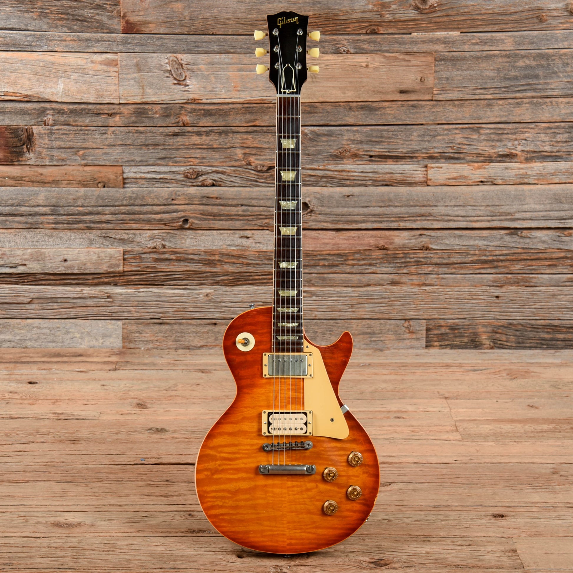 Gibson Aged '59 Reissue Les Paul Sunburst 2004 Electric Guitars / Solid Body