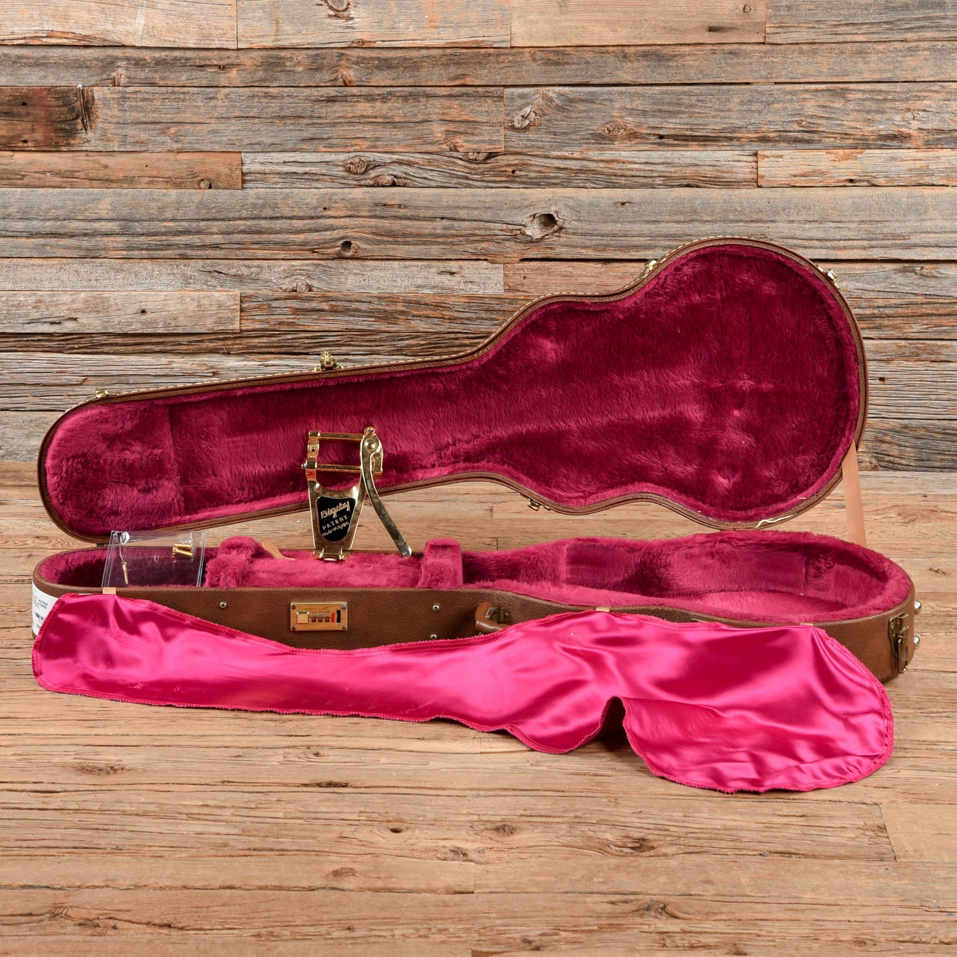 Gibson Custom 1957 Les Paul Custom Ebony 1996 Electric Guitars / Solid Body