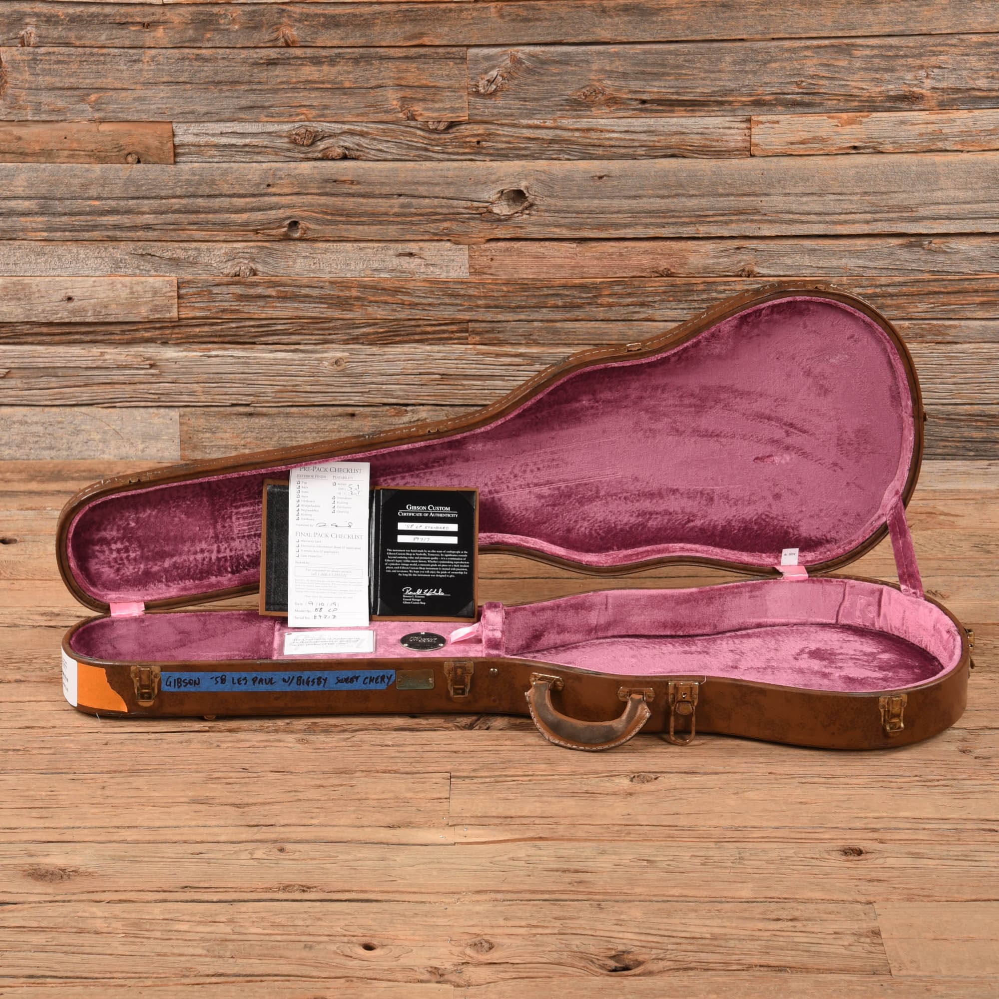 Gibson Custom 1958 Les Paul Standard Reissue Aged Cherry Electric Guitars / Solid Body