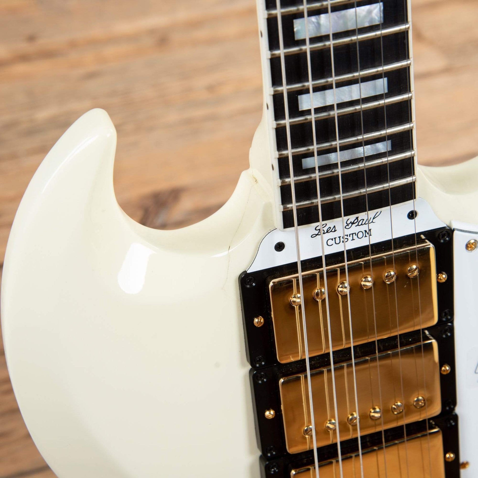 Gibson Custom 1963 SG Custom Classic White Gloss w/Maestro Vibrola Electric Guitars / Solid Body