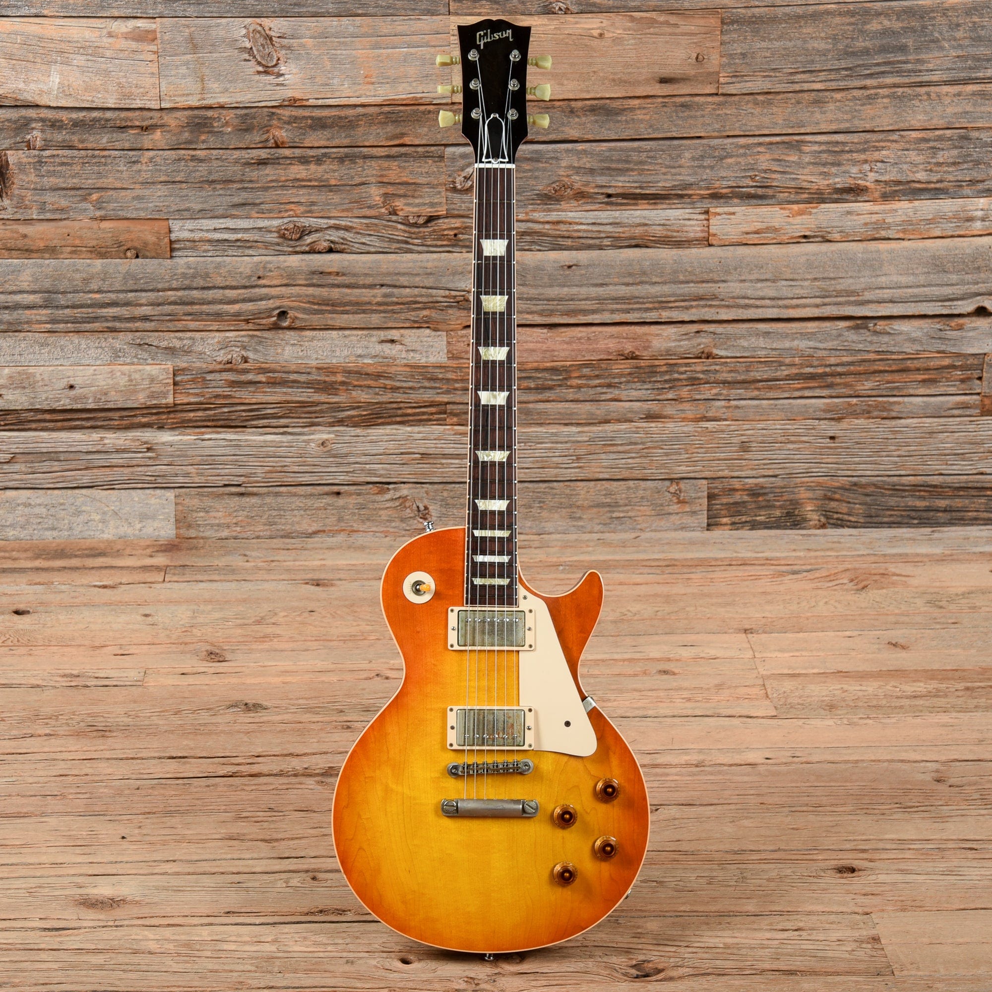 Gibson Custom '60 Les Paul Standard Plaintop Sunburst 2005 Electric Guitars / Solid Body