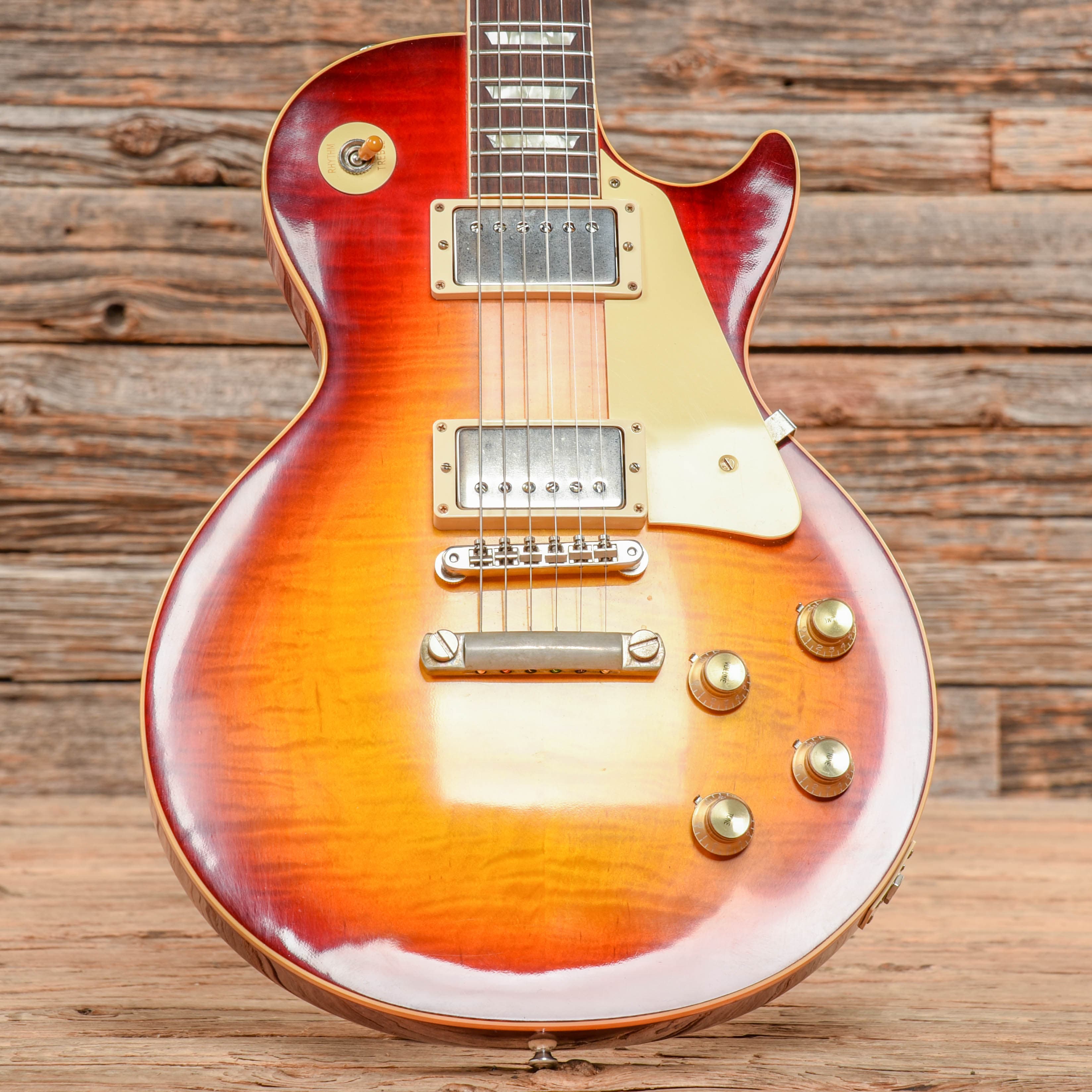 Gibson Custom Historic '60 Les Paul Standard Sunburst 2018 Electric Guitars / Solid Body