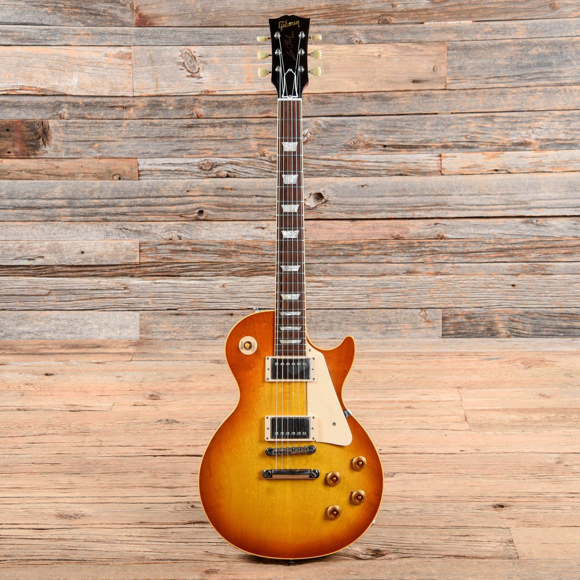 Gibson Custom Shop 1958 Les Paul Standard Reissue Sunburst 1995 Electric Guitars / Solid Body