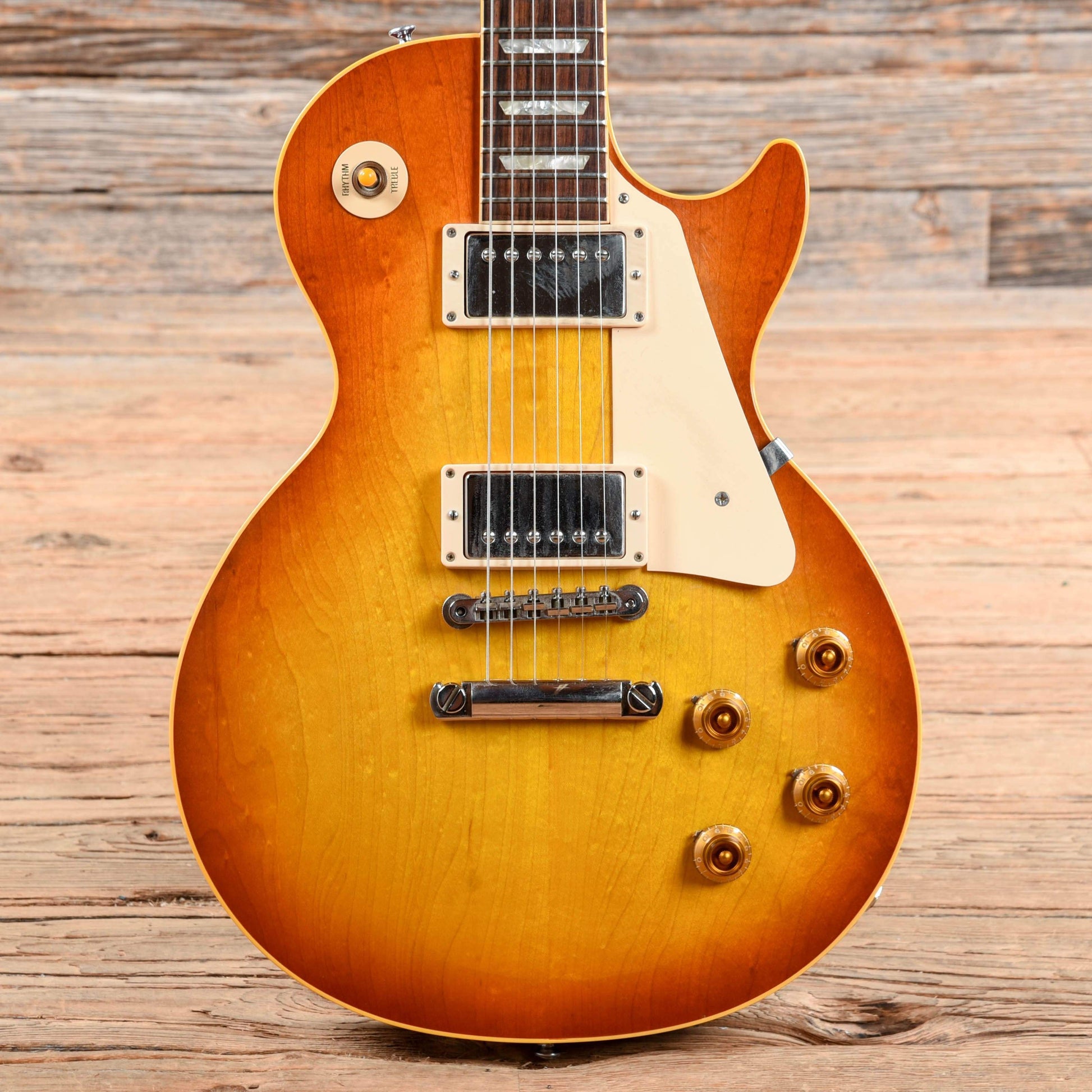 Gibson Custom Shop 1958 Les Paul Standard Reissue Sunburst 1995 Electric Guitars / Solid Body