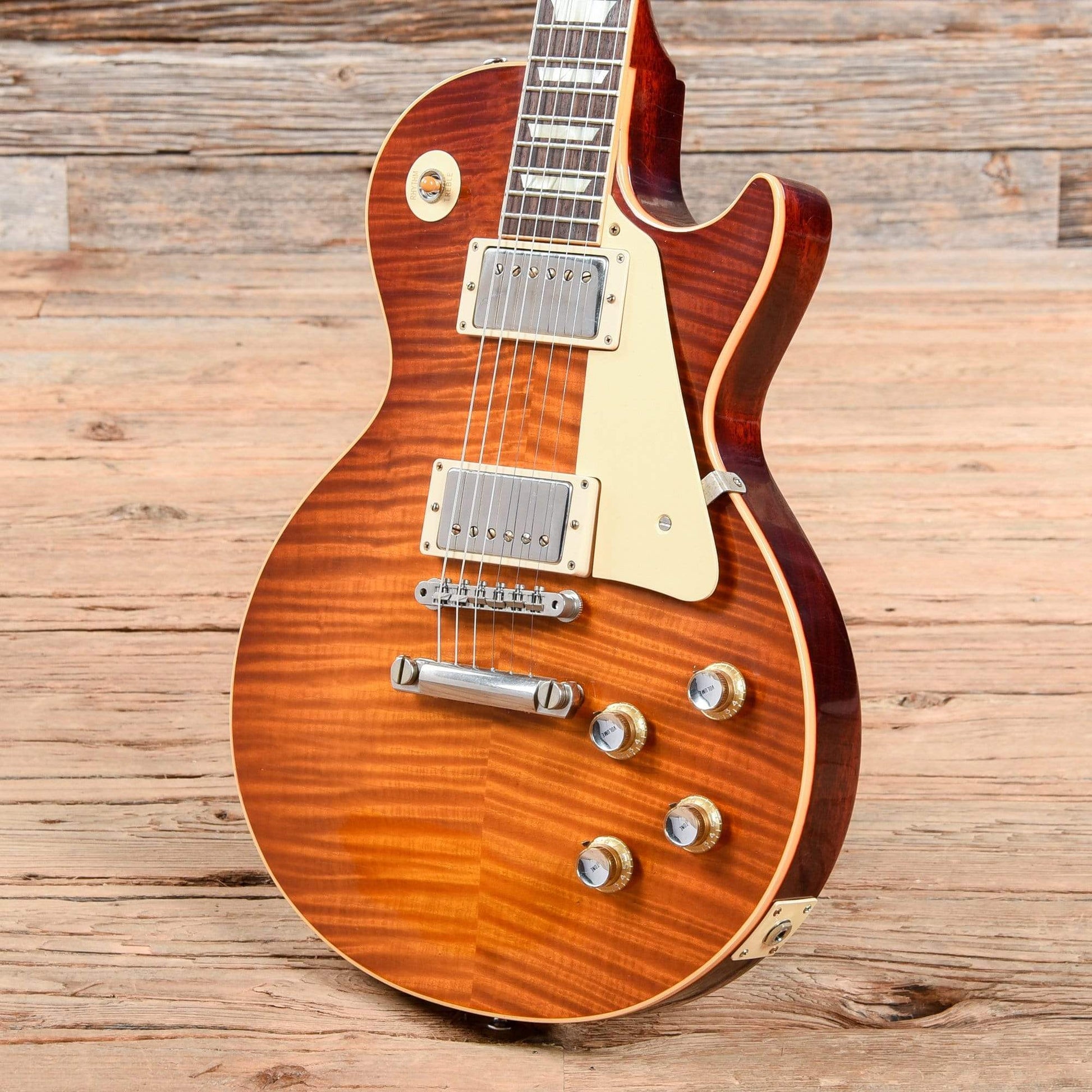 Gibson Custom Shop 1960 Les Paul Standard Aged Sunburst 2015 Electric Guitars / Solid Body