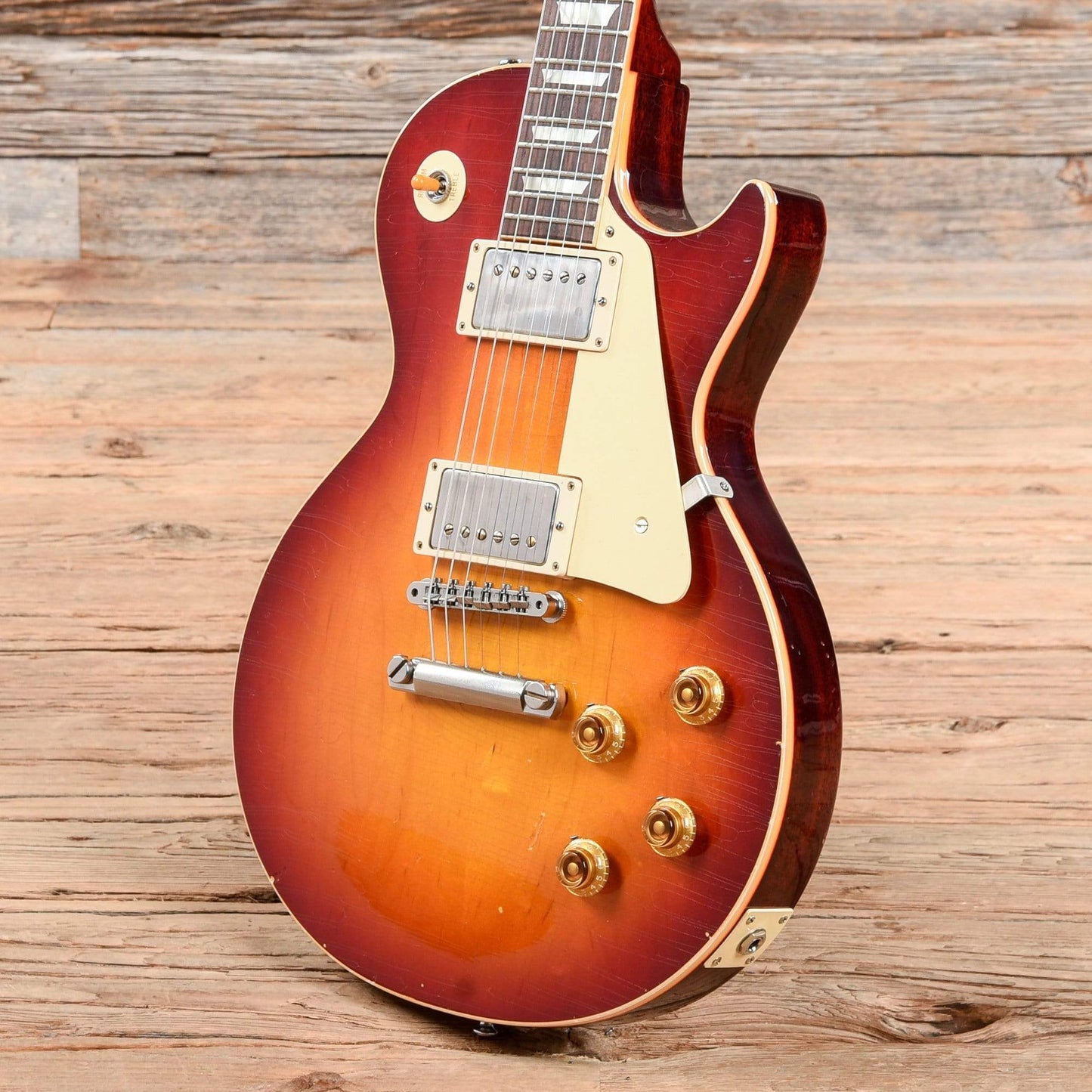 Gibson Custom Shop True Historic 1958 Les Paul Standard Murphy Aged Sunburst Electric Guitars / Solid Body
