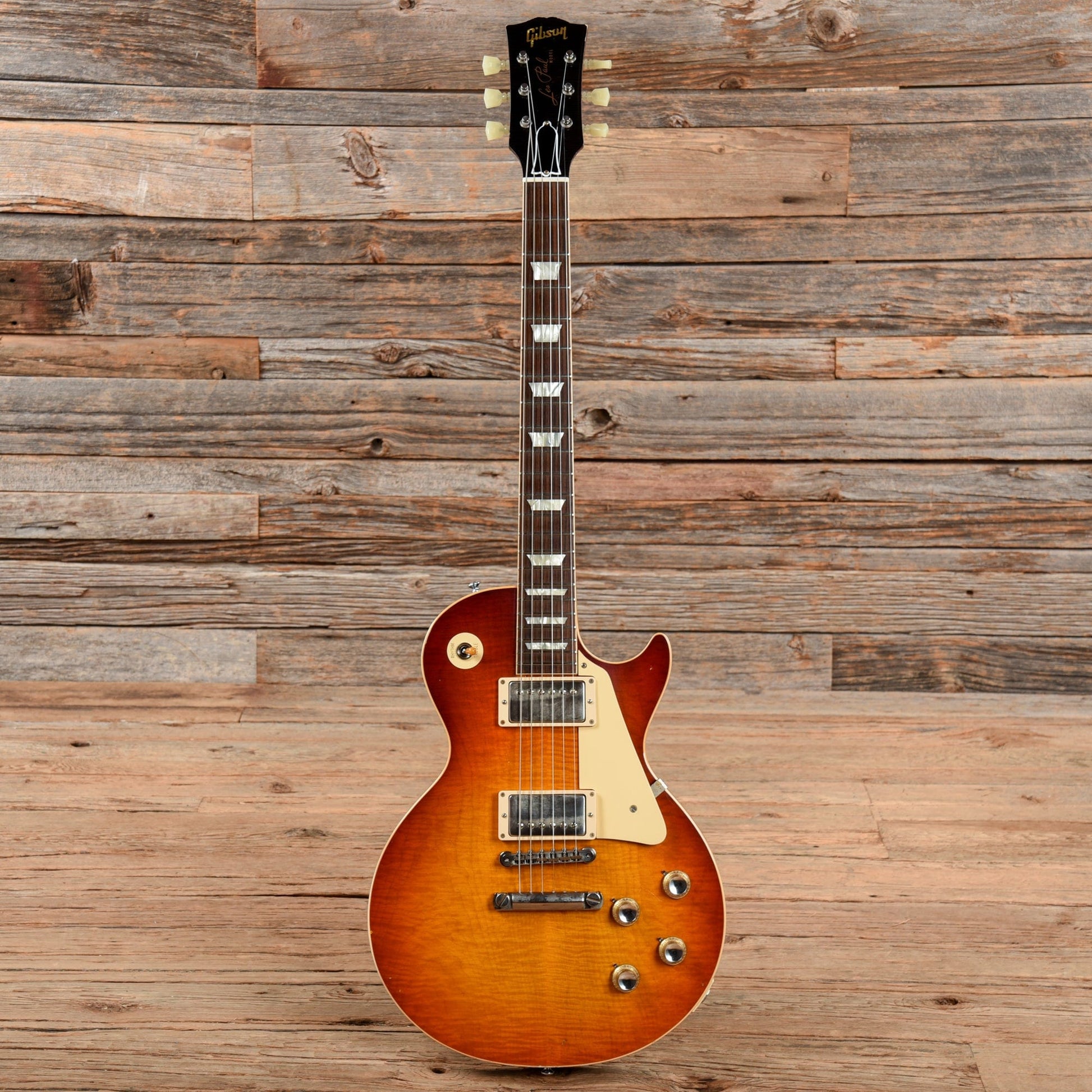 Gibson Custom True Historic 1960 Les Paul Standard Reissue Aged Sunburst 2016 Electric Guitars / Solid Body