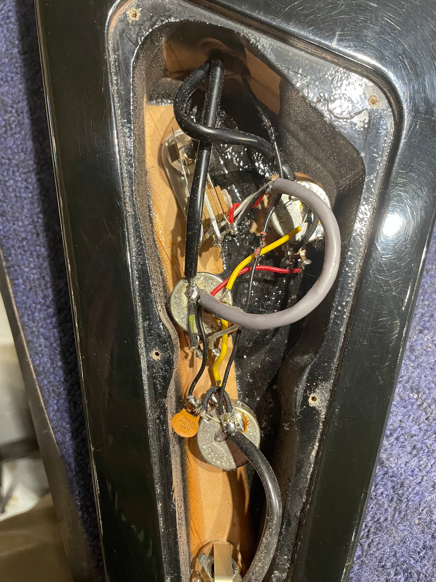 Gibson Designer Series Flying V Black 1984 Electric Guitars / Solid Body