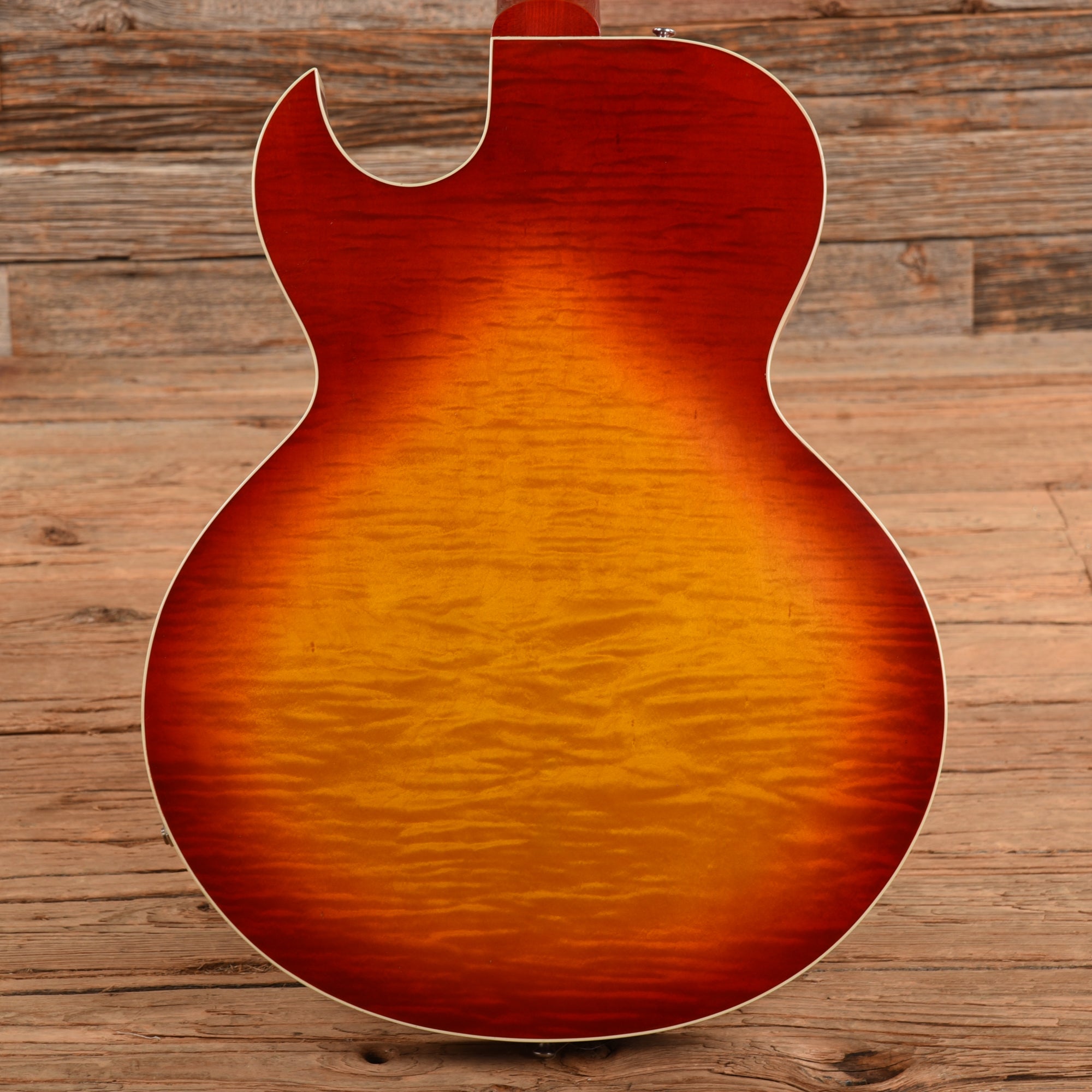 Gibson ES-137 Classic Cherry Sunburst 2002 Electric Guitars / Solid Body
