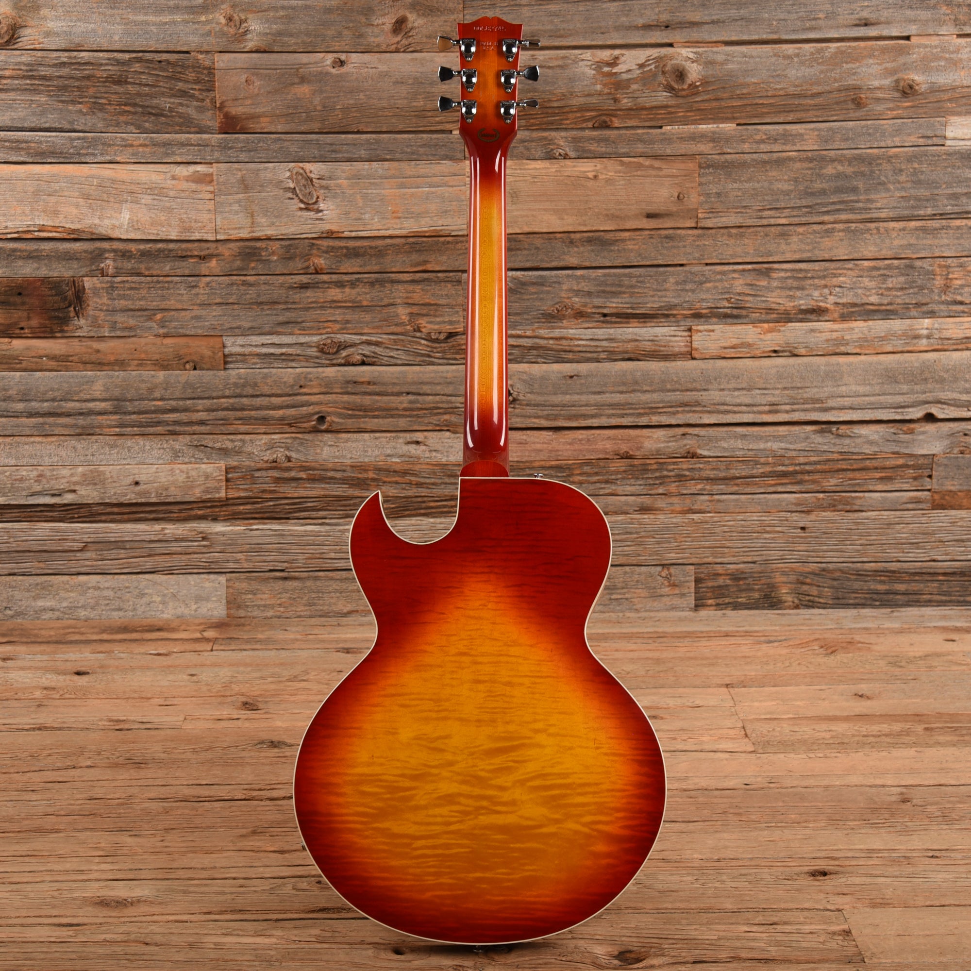 Gibson ES-137 Classic Cherry Sunburst 2002 Electric Guitars / Solid Body