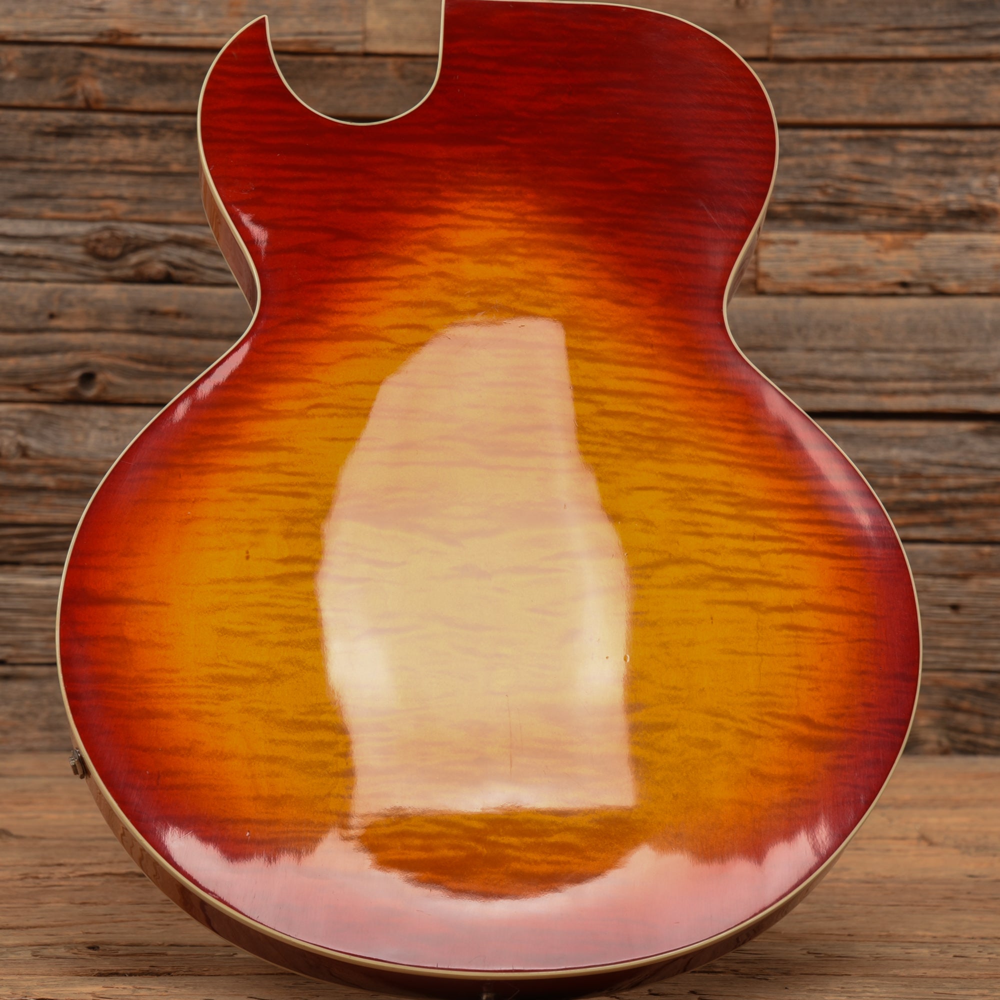 Gibson ES-137 Classic Cherry Sunburst 2002 Electric Guitars / Solid Body