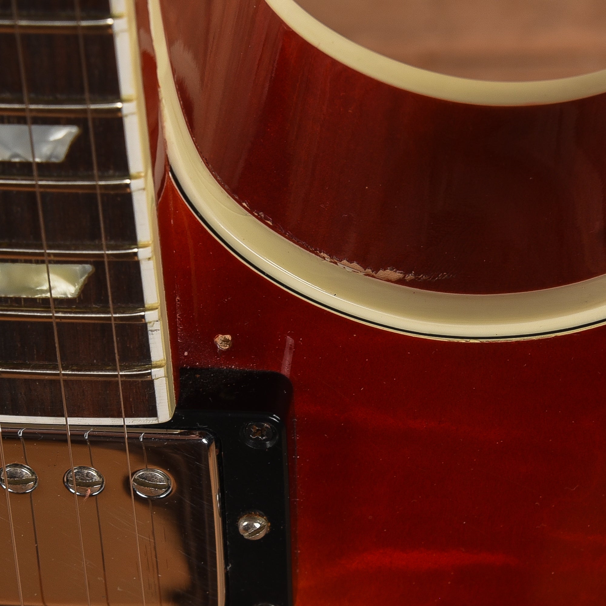 Gibson ES-137 Classic Cherry Sunburst 2002 Electric Guitars / Solid Body