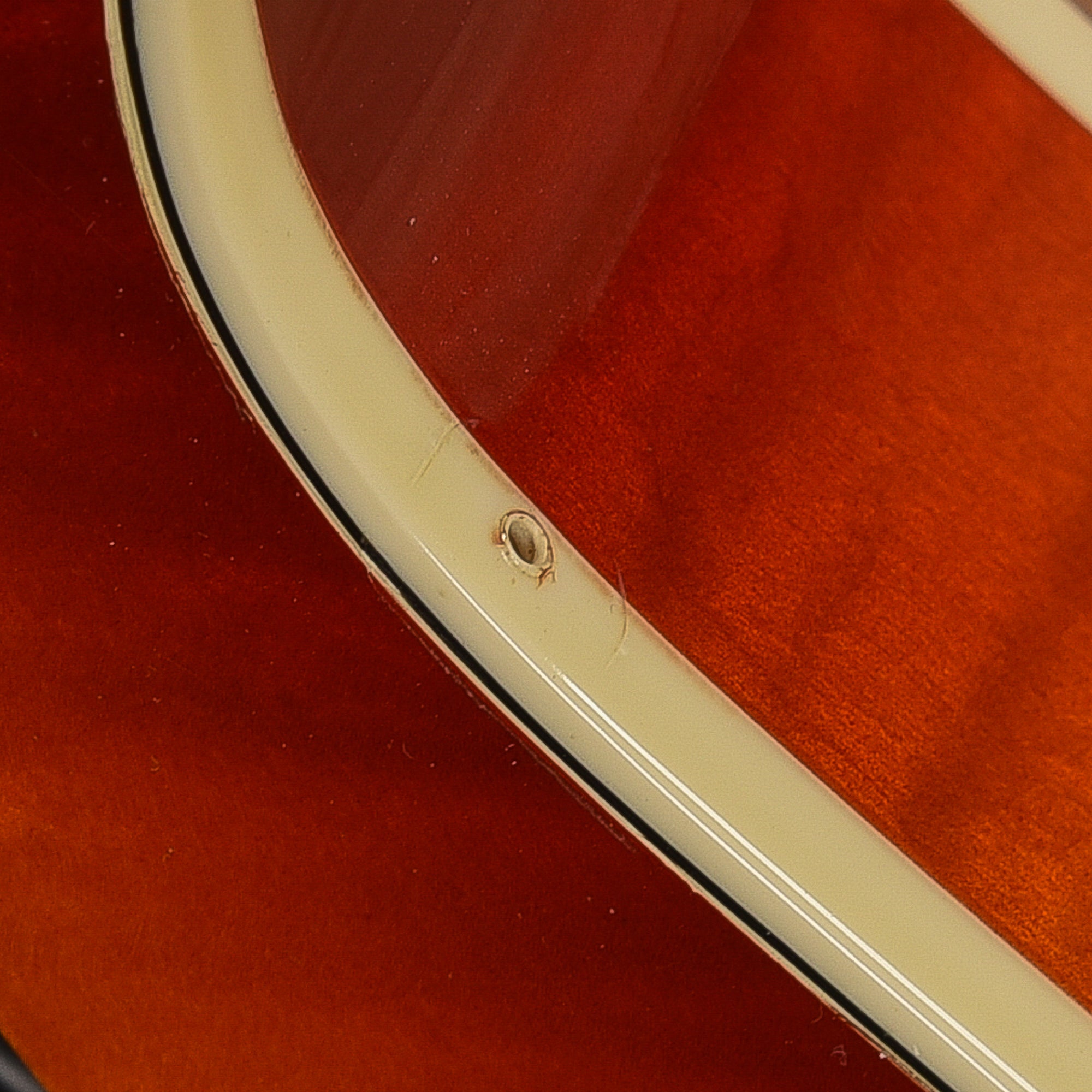 Gibson ES-137 Classic Cherry Sunburst 2002 Electric Guitars / Solid Body