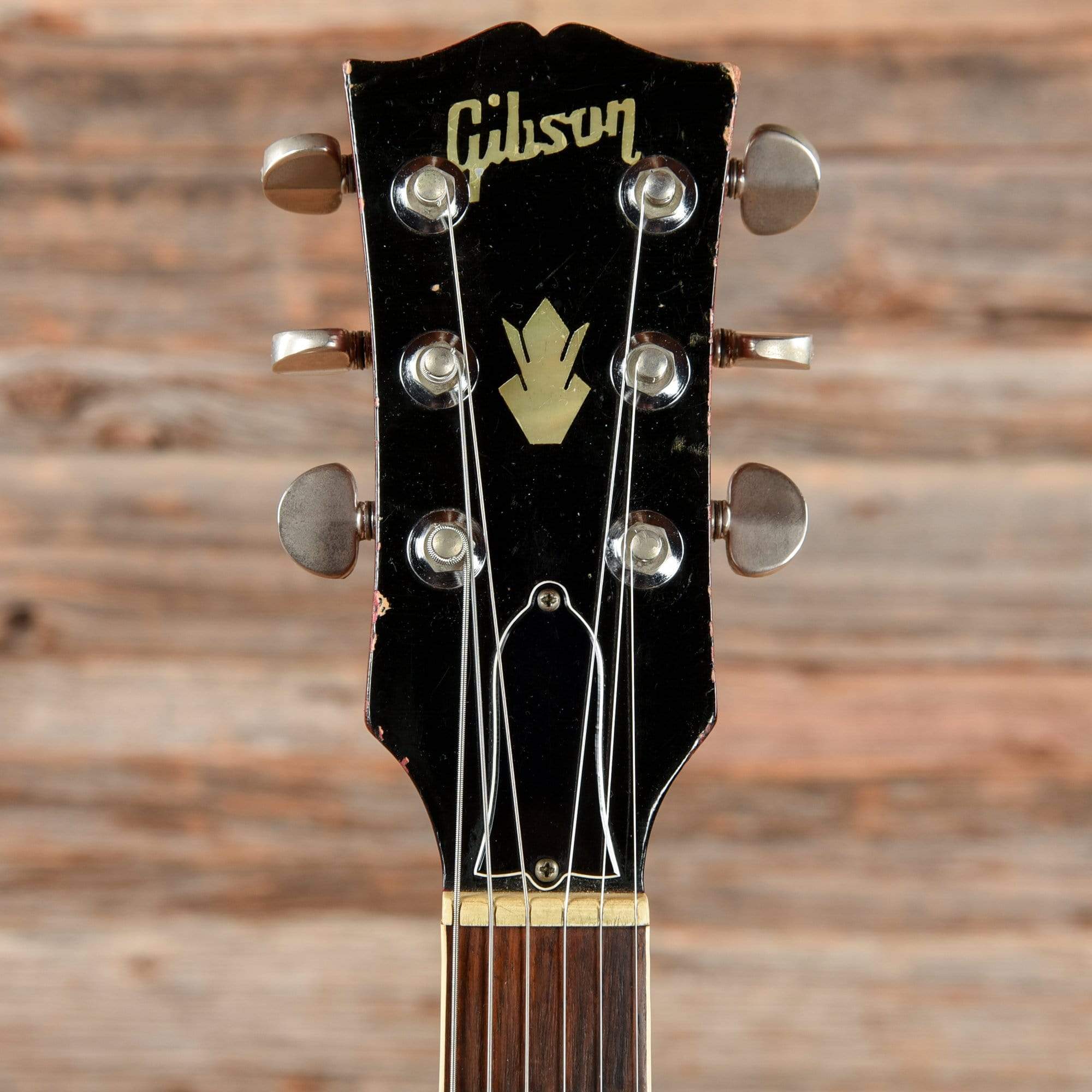 Gibson ES-335 Cherry 1966 Electric Guitars / Solid Body