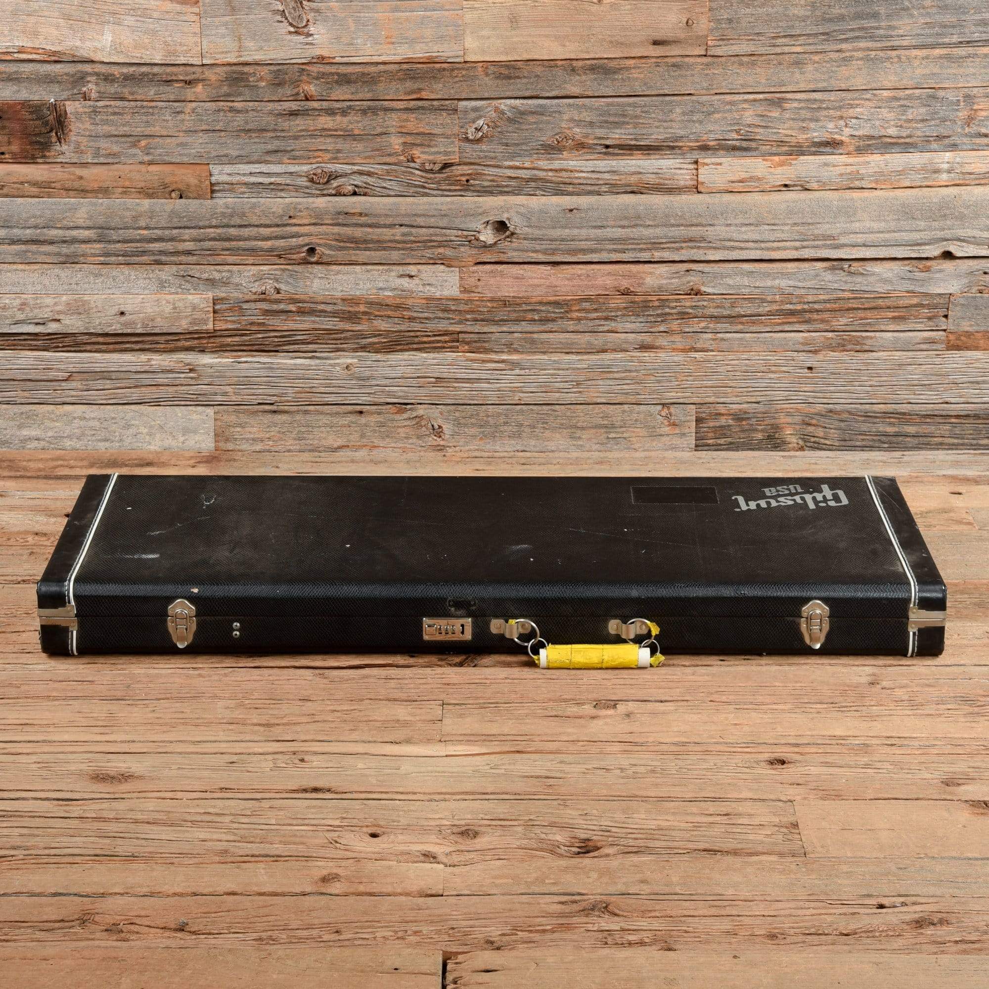 Gibson Explorer エクスプローラー 2006年製 Gibson Explorer Black 2006 – Chicago Music Exchange