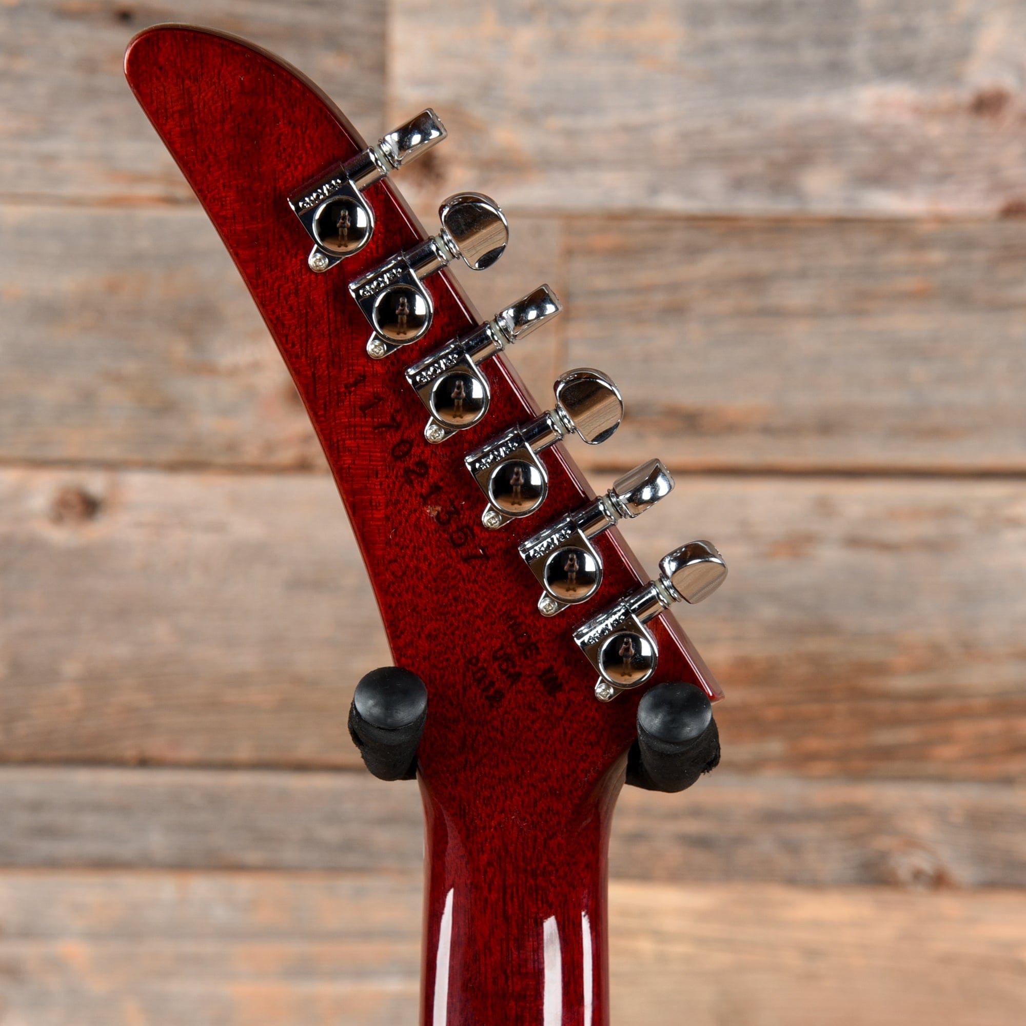 Gibson Explorer Cherry 2011 Electric Guitars / Solid Body