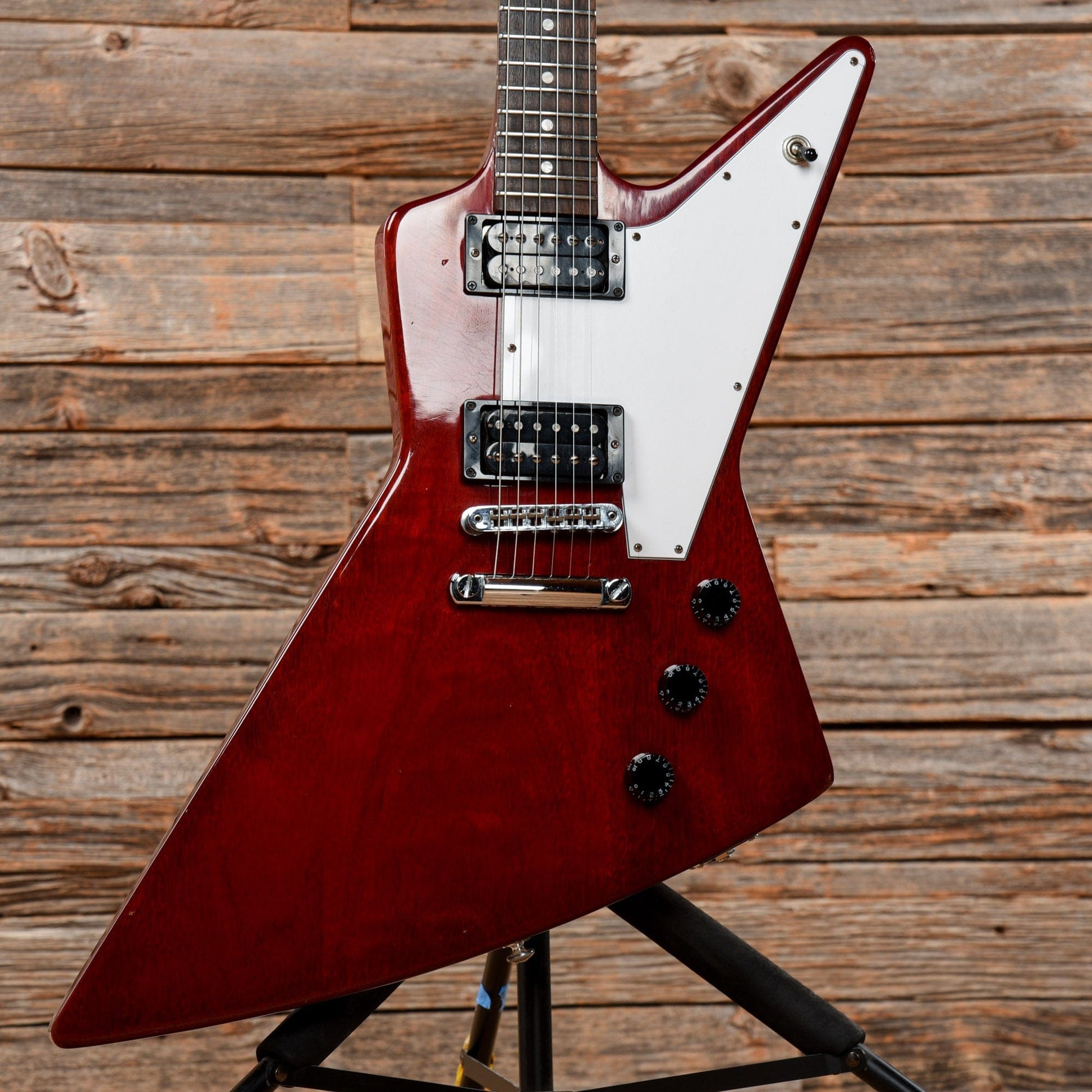 Gibson Explorer T Cherry 2017 – Chicago Music Exchange 