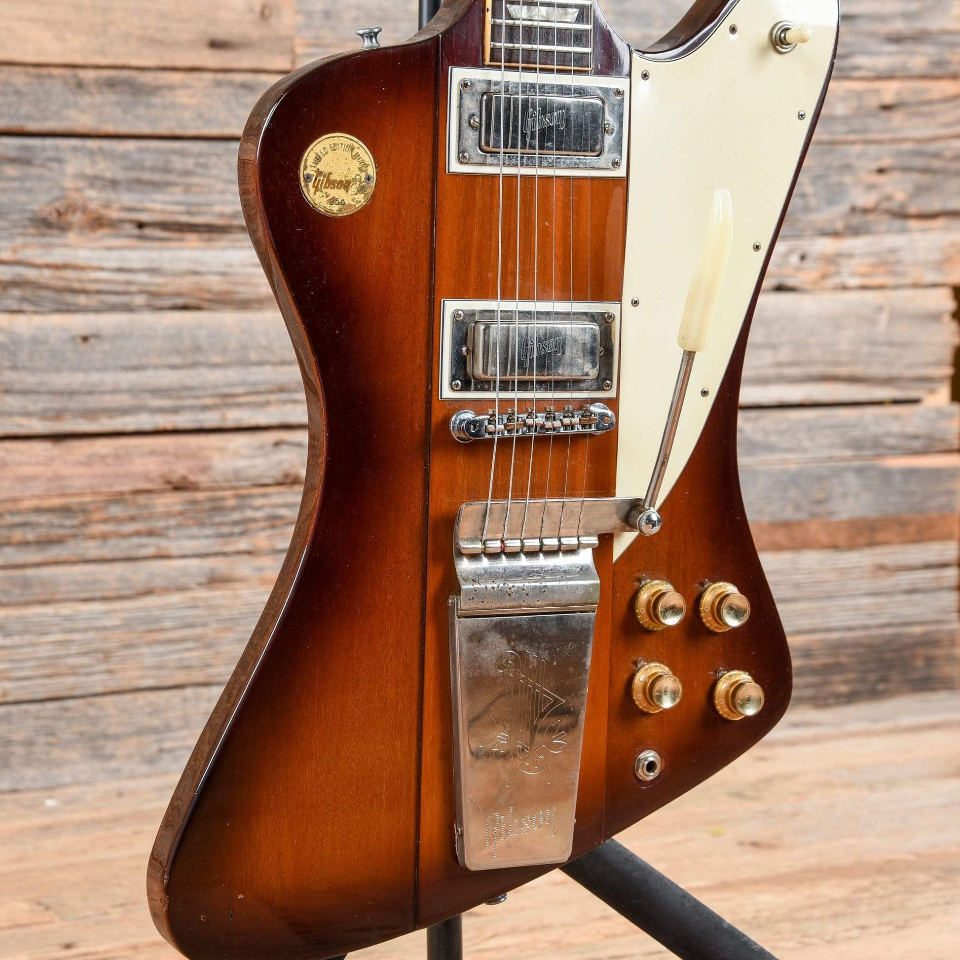 Gibson Firebird V Medallion Sunburst 1972 Electric Guitars / Solid Body