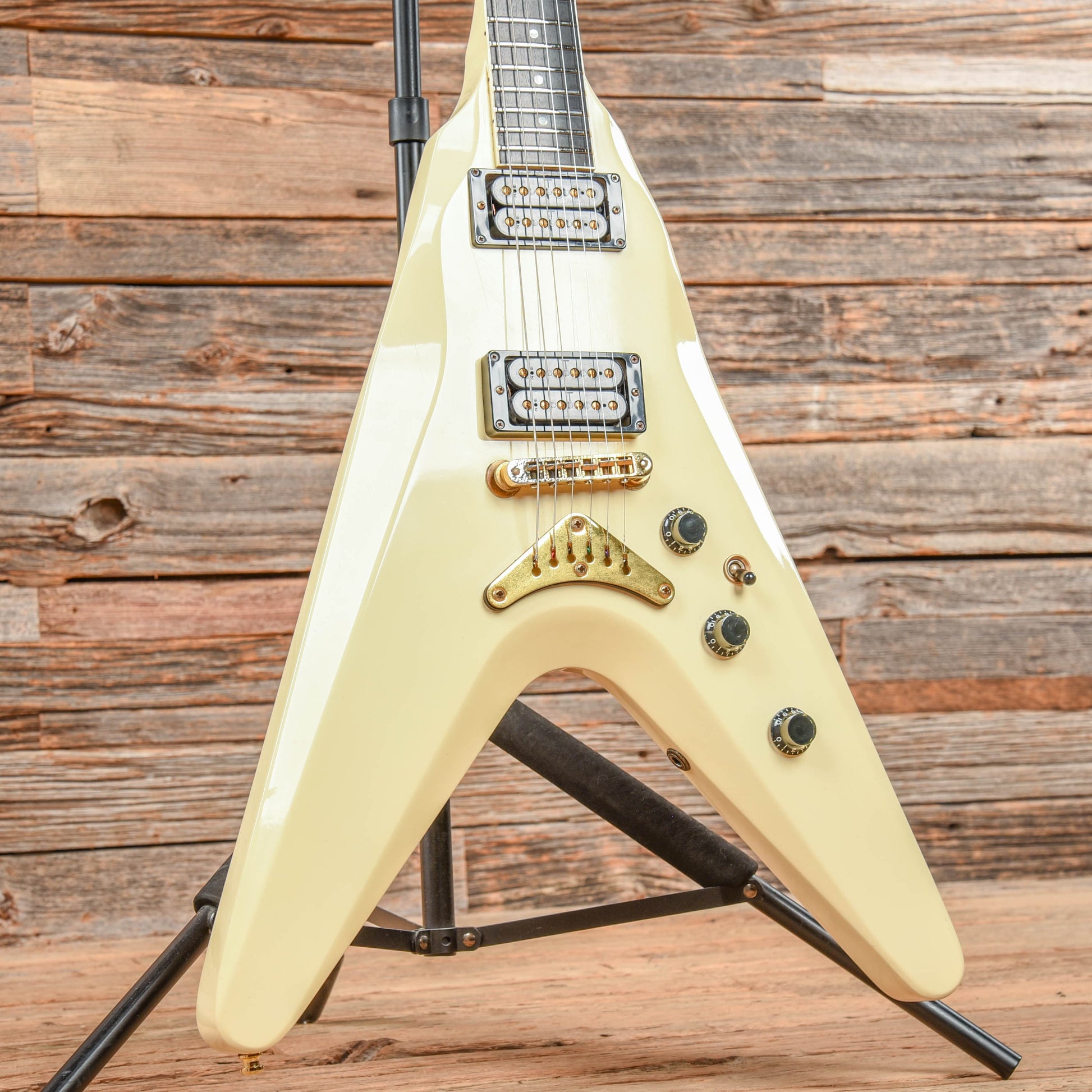 Gibson Flying V II Ivory 1982 Electric Guitars / Solid Body
