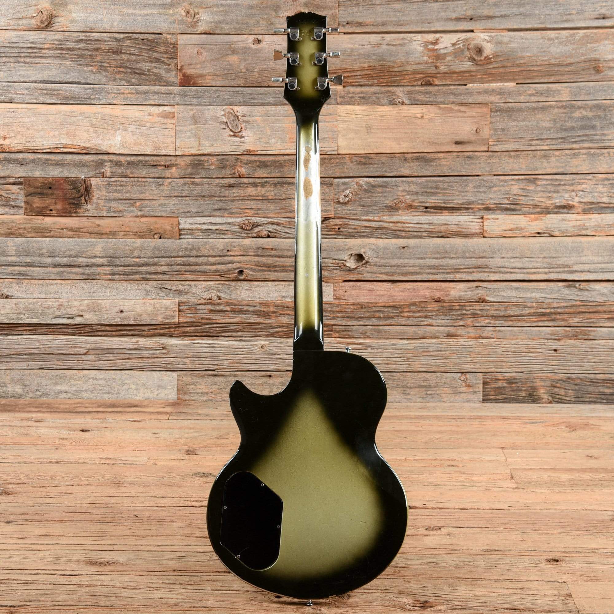 Gibson L6-S Deluxe Silverburst 1980 – Chicago Music Exchange