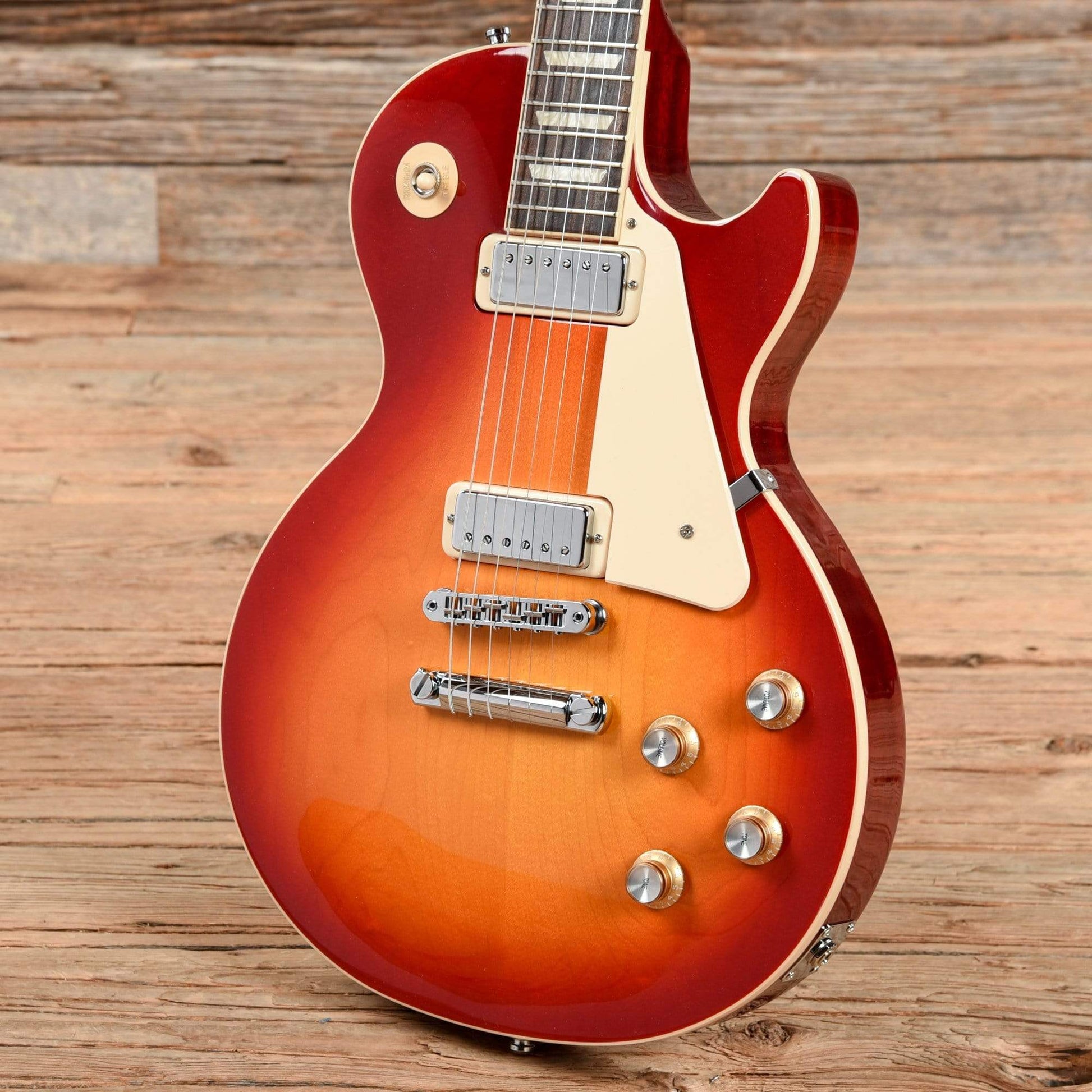 Gibson Les Paul '70s Deluxe Cherry Sunburst 2021 Electric Guitars / Solid Body