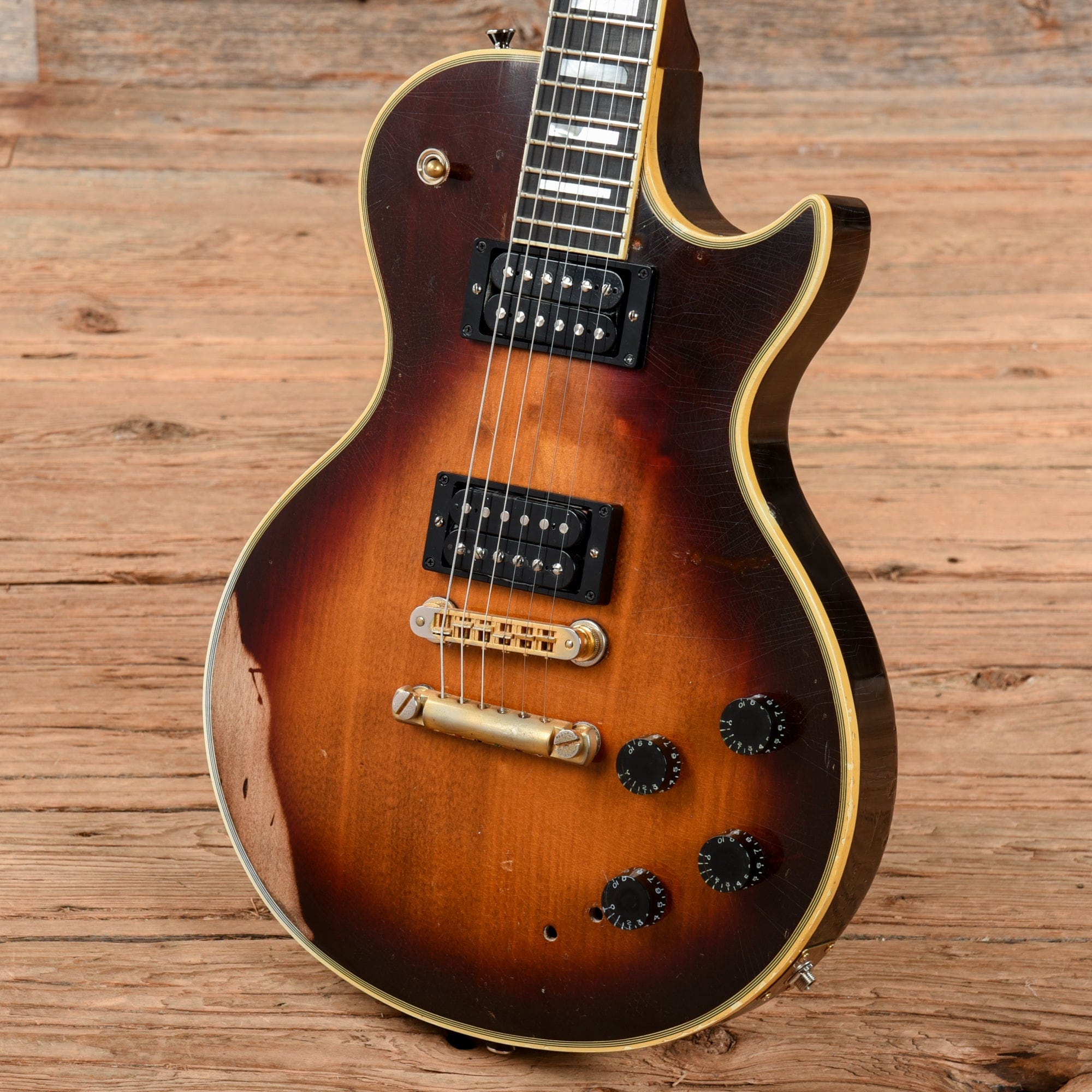 Gibson Les Paul Artist Sunburst 1981 Electric Guitars / Solid Body
