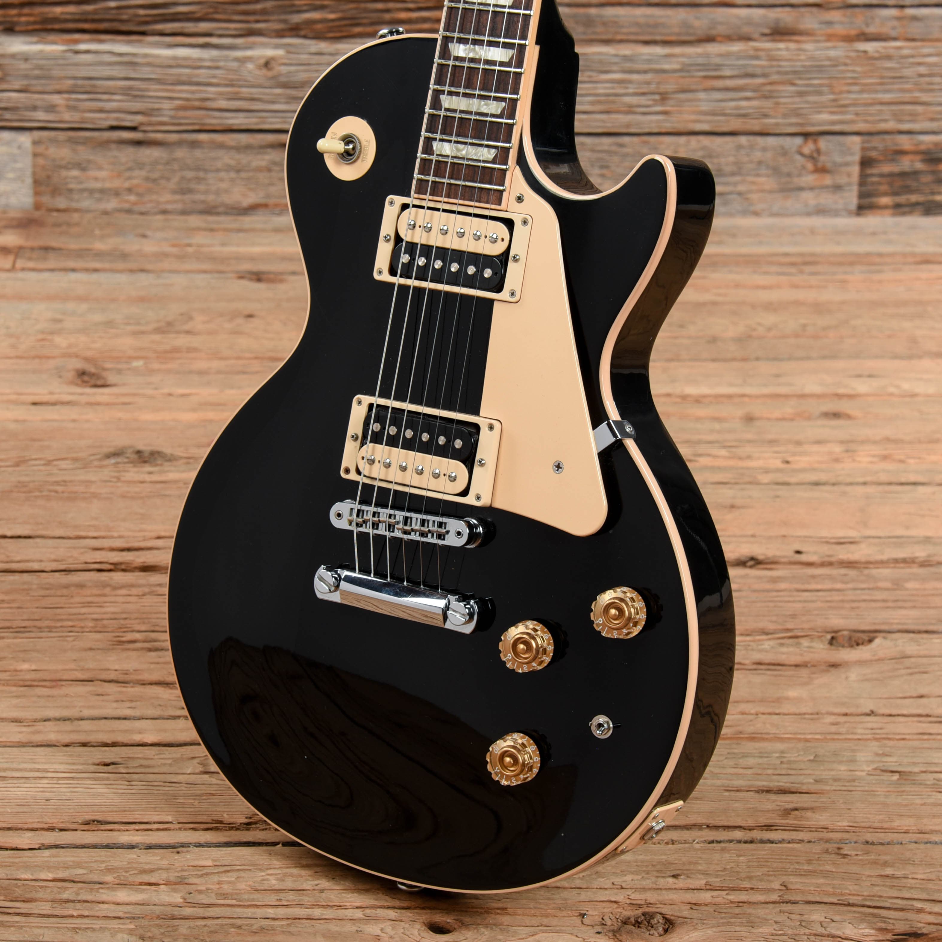Gibson Les Paul Classic Ebony 2014 Electric Guitars / Solid Body
