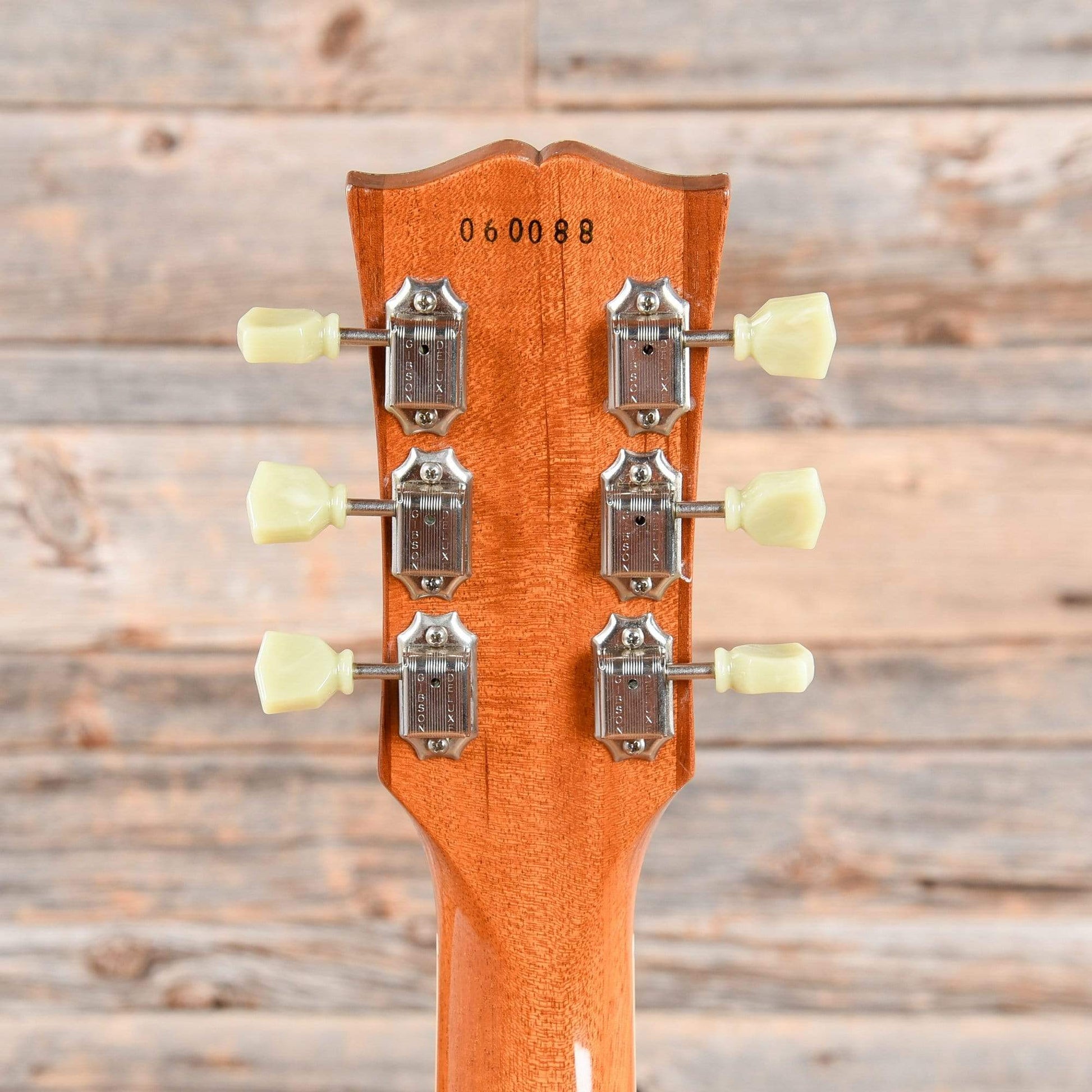 Gibson Les Paul Classic Goldtop 2006 Electric Guitars / Solid Body