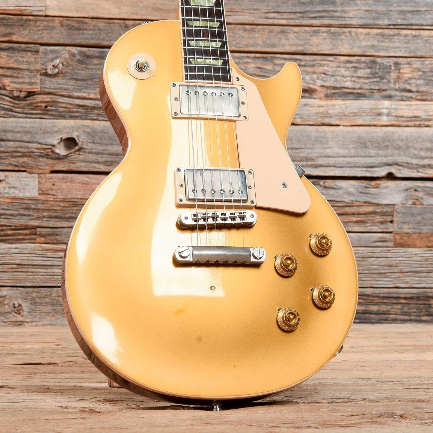 Gibson Les Paul Classic Goldtop 2006 Electric Guitars / Solid Body