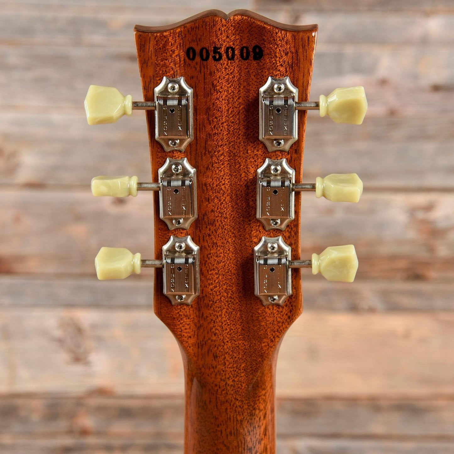 Gibson Les Paul Classic Honeyburst 2000 Electric Guitars / Solid Body