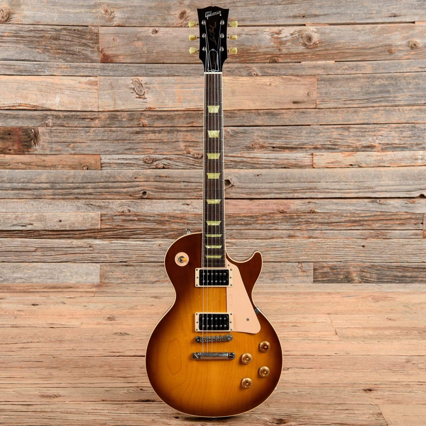 Gibson Les Paul Classic Honeyburst 2000 Electric Guitars / Solid Body