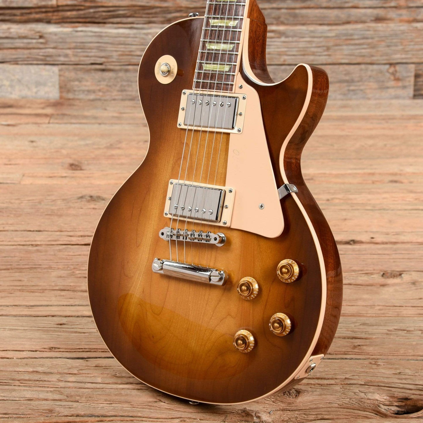 Gibson Les Paul Classic Honeyburst 2001 Electric Guitars / Solid Body