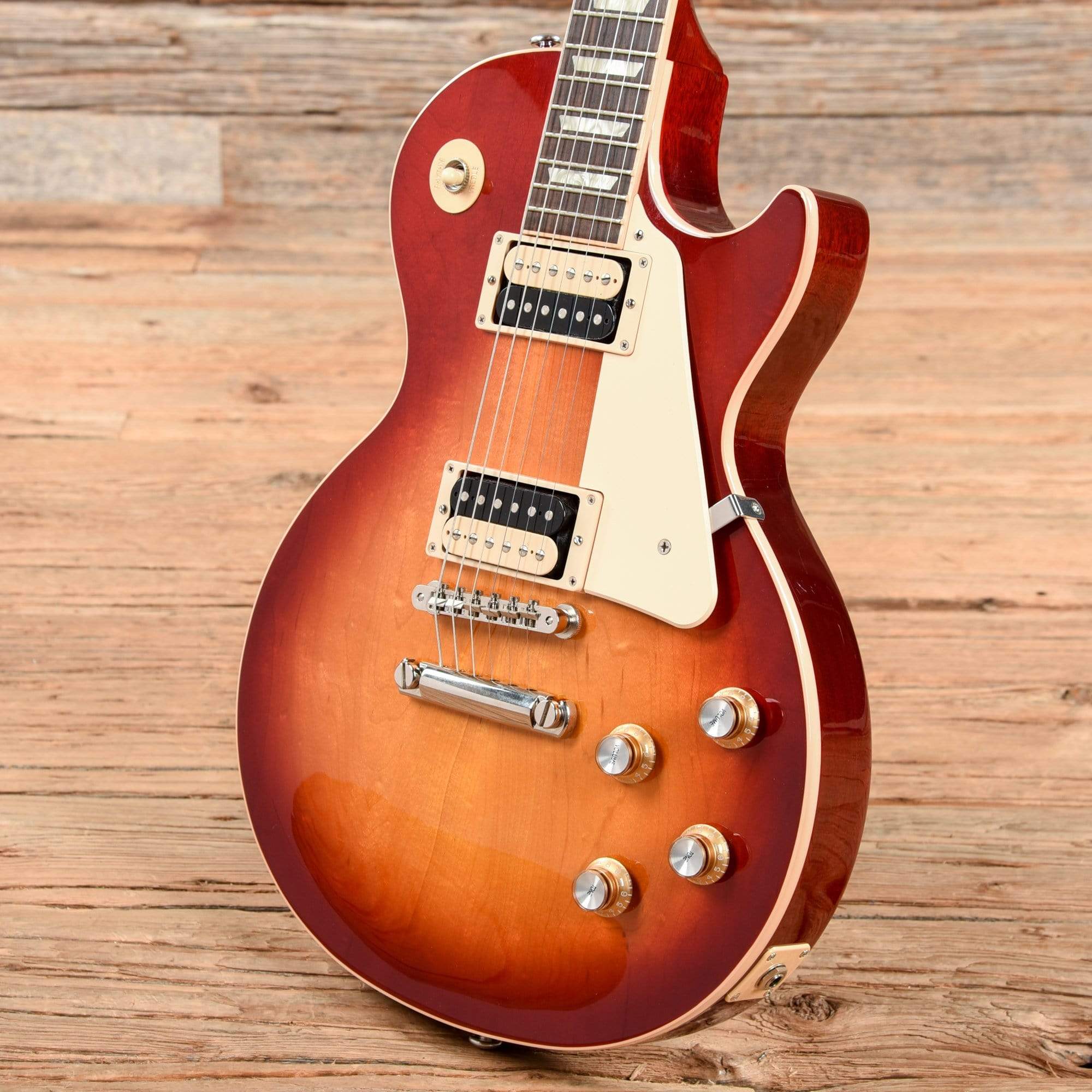 Gibson Les Paul Classic Sunburst 2019 Electric Guitars / Solid Body