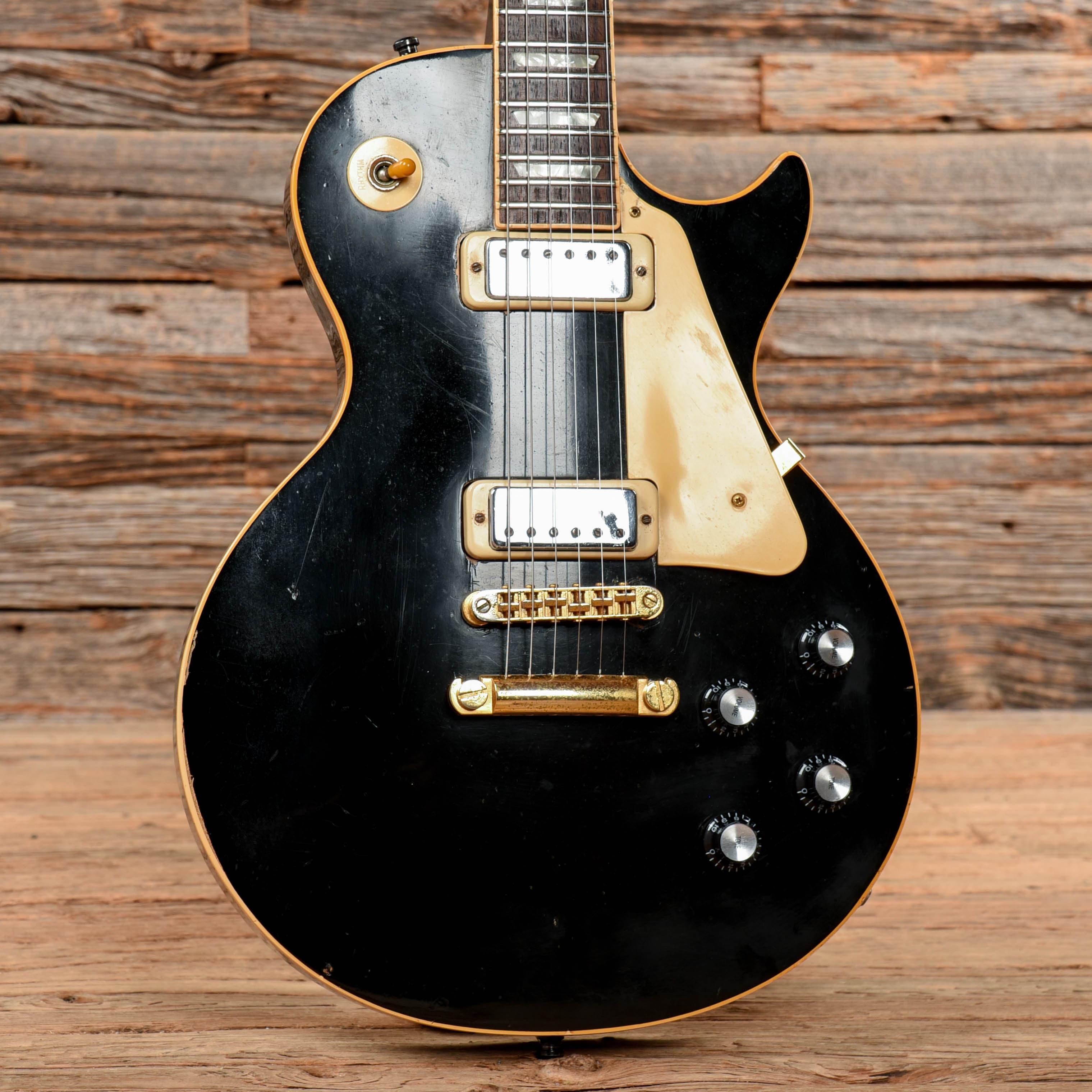 Gibson Les Paul Deluxe Ebony 1978 – Chicago Music Exchange