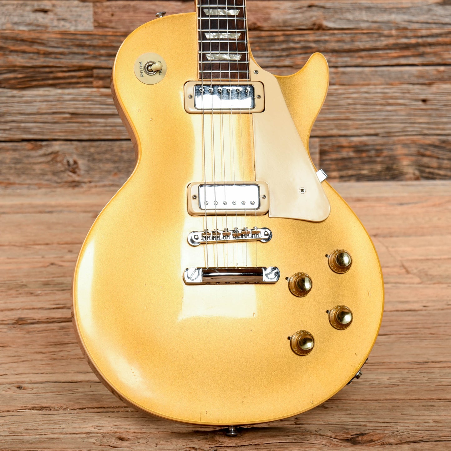 Gibson Les Paul Deluxe Goldtop 1973 Electric Guitars / Solid Body