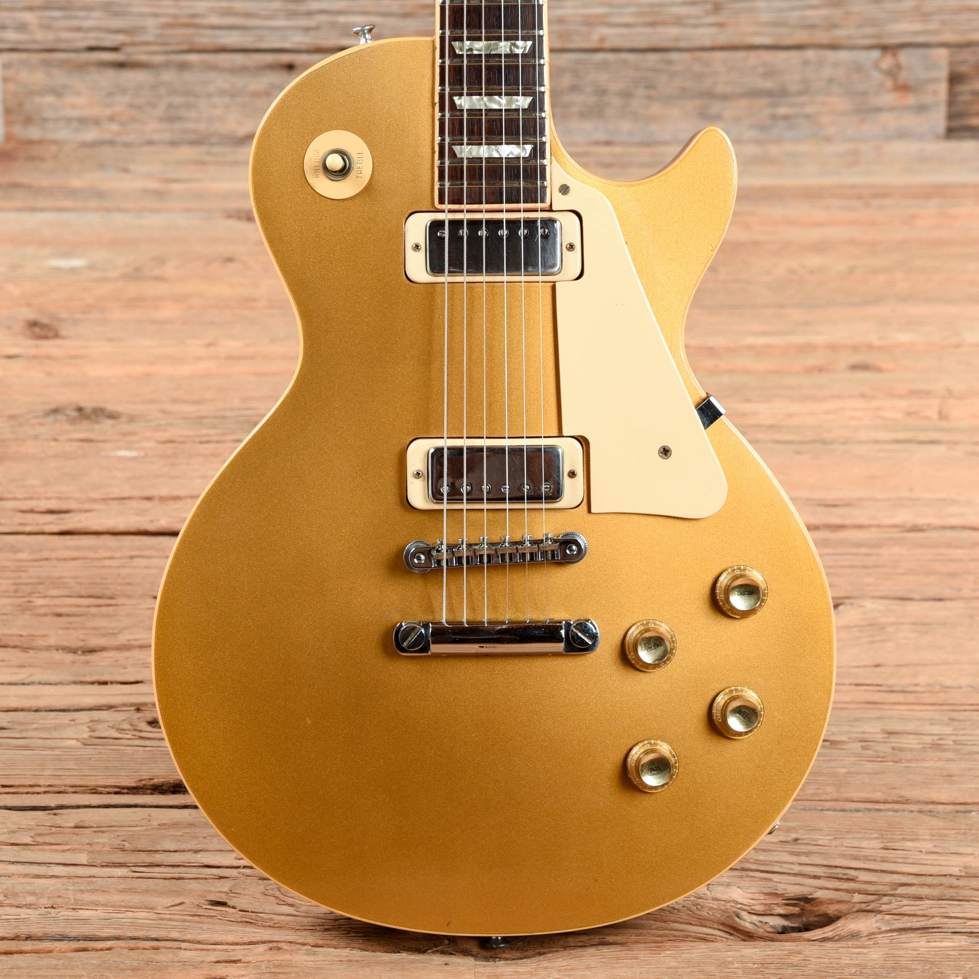 Gibson Les Paul Deluxe Goldtop 1976 Electric Guitars / Solid Body