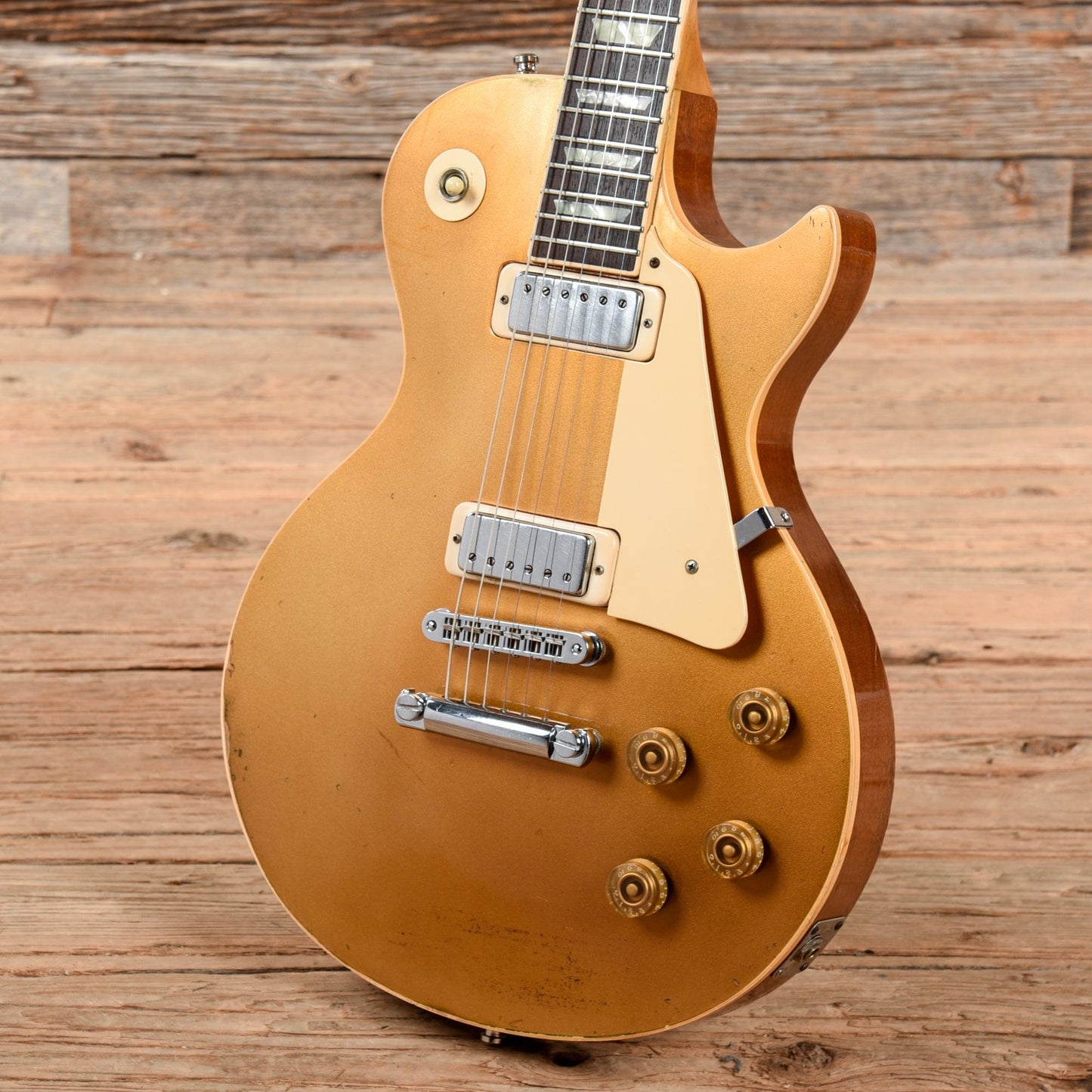 Gibson Les Paul Deluxe (Previously Owned by Isaiah Sharkey) Goldtop 1980 Electric Guitars / Solid Body