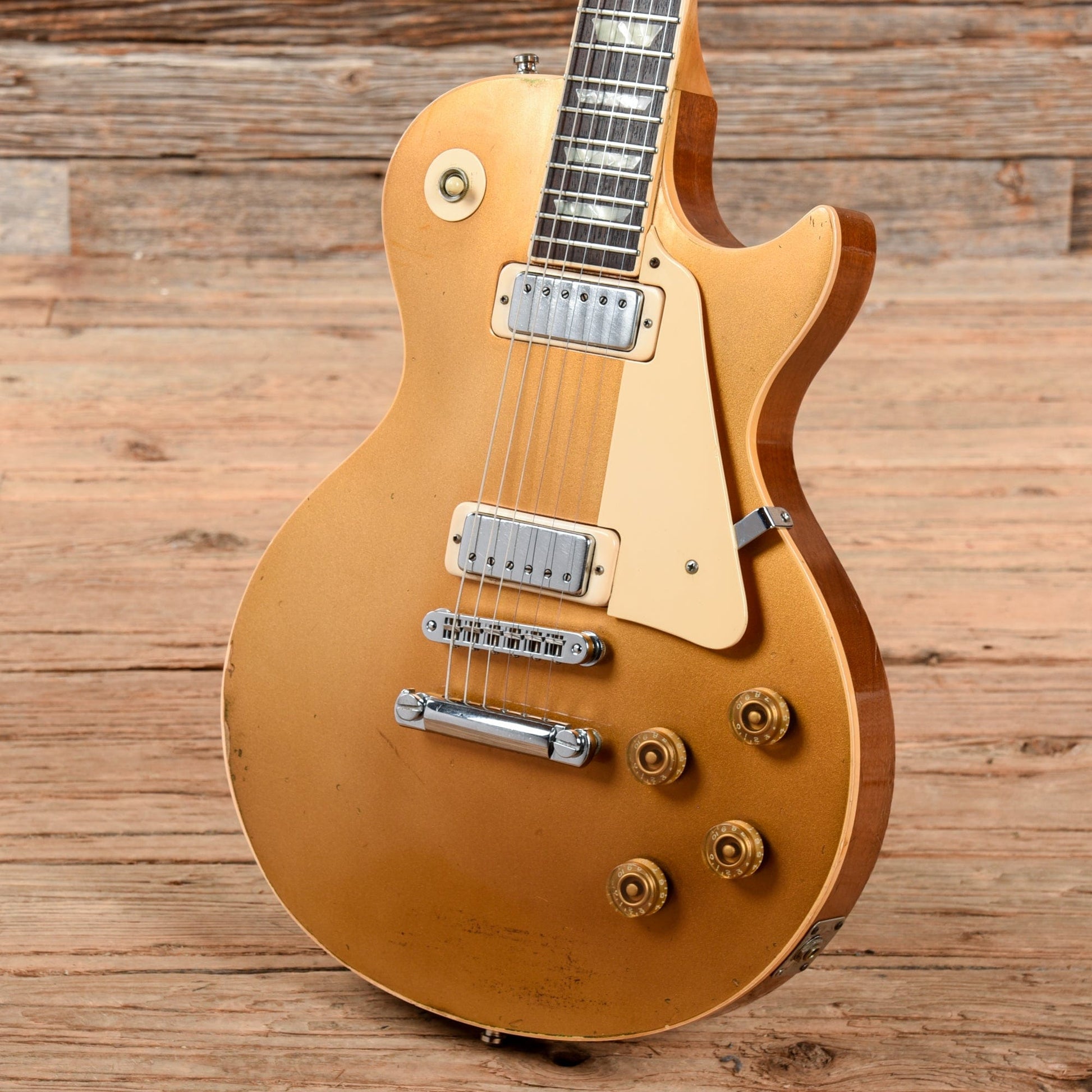 Gibson Les Paul Deluxe (Previously Owned by Isaiah Sharkey) Goldtop 1980 Electric Guitars / Solid Body