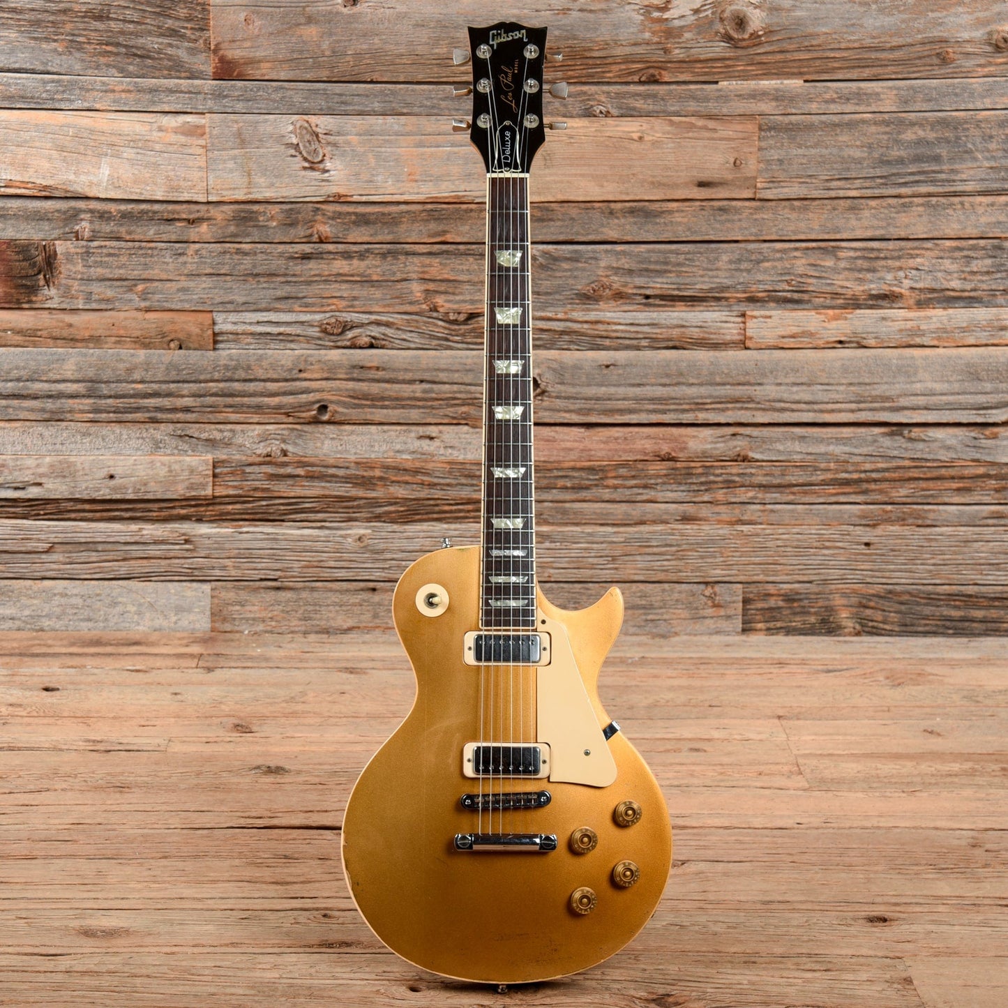Gibson Les Paul Deluxe (Previously Owned by Isaiah Sharkey) Goldtop 1980 Electric Guitars / Solid Body