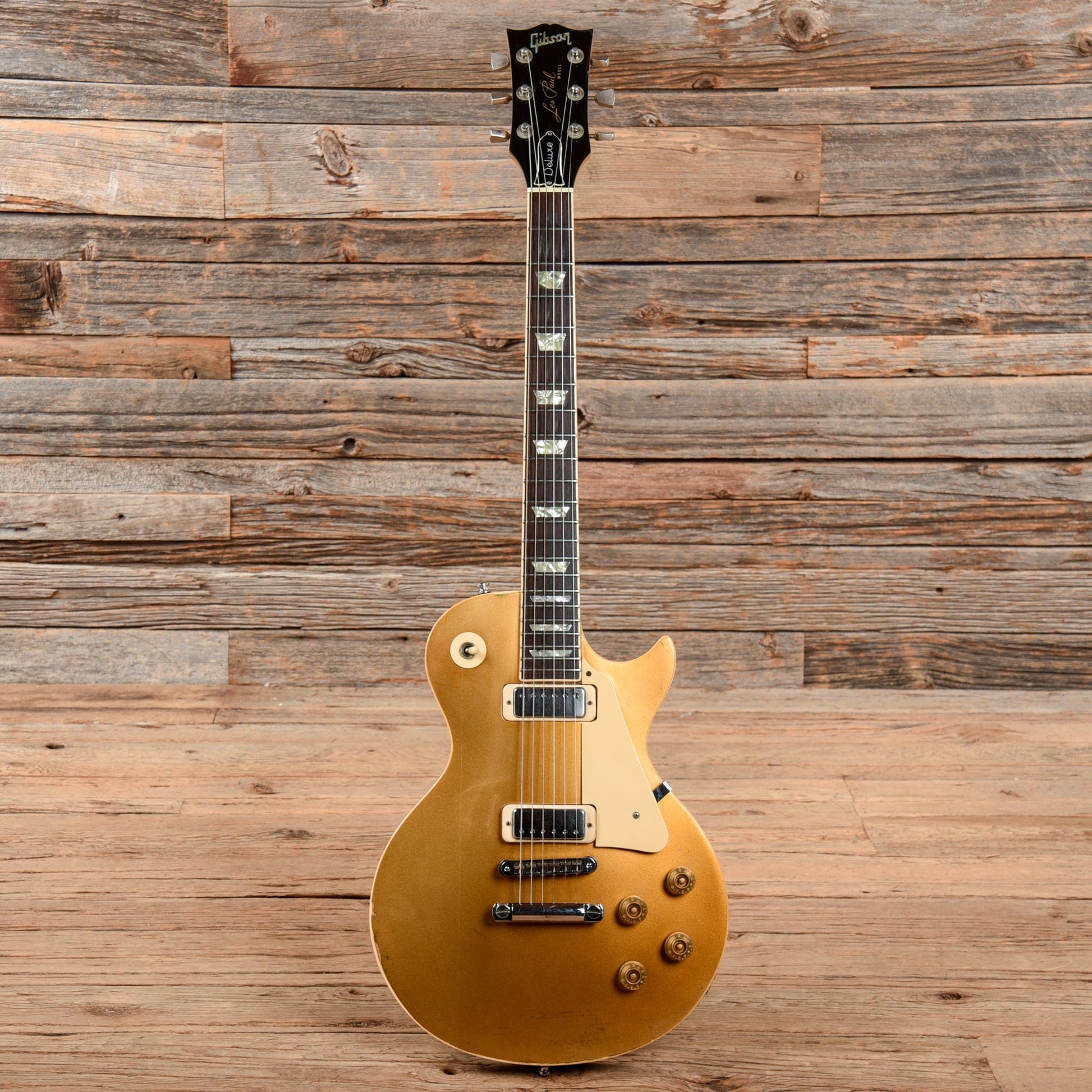 Gibson Les Paul Deluxe (Previously Owned by Isaiah Sharkey) Goldtop 1980 Electric Guitars / Solid Body