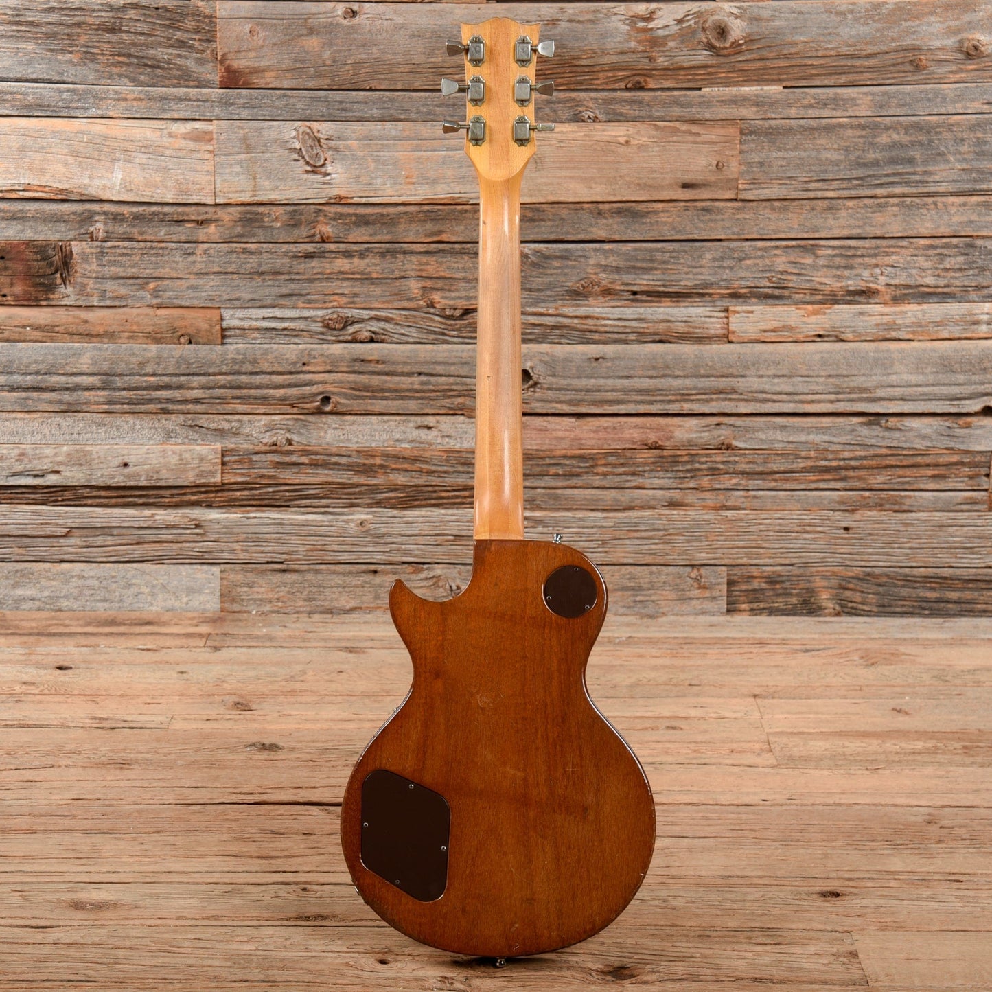 Gibson Les Paul Deluxe (Previously Owned by Isaiah Sharkey) Goldtop 1980 Electric Guitars / Solid Body