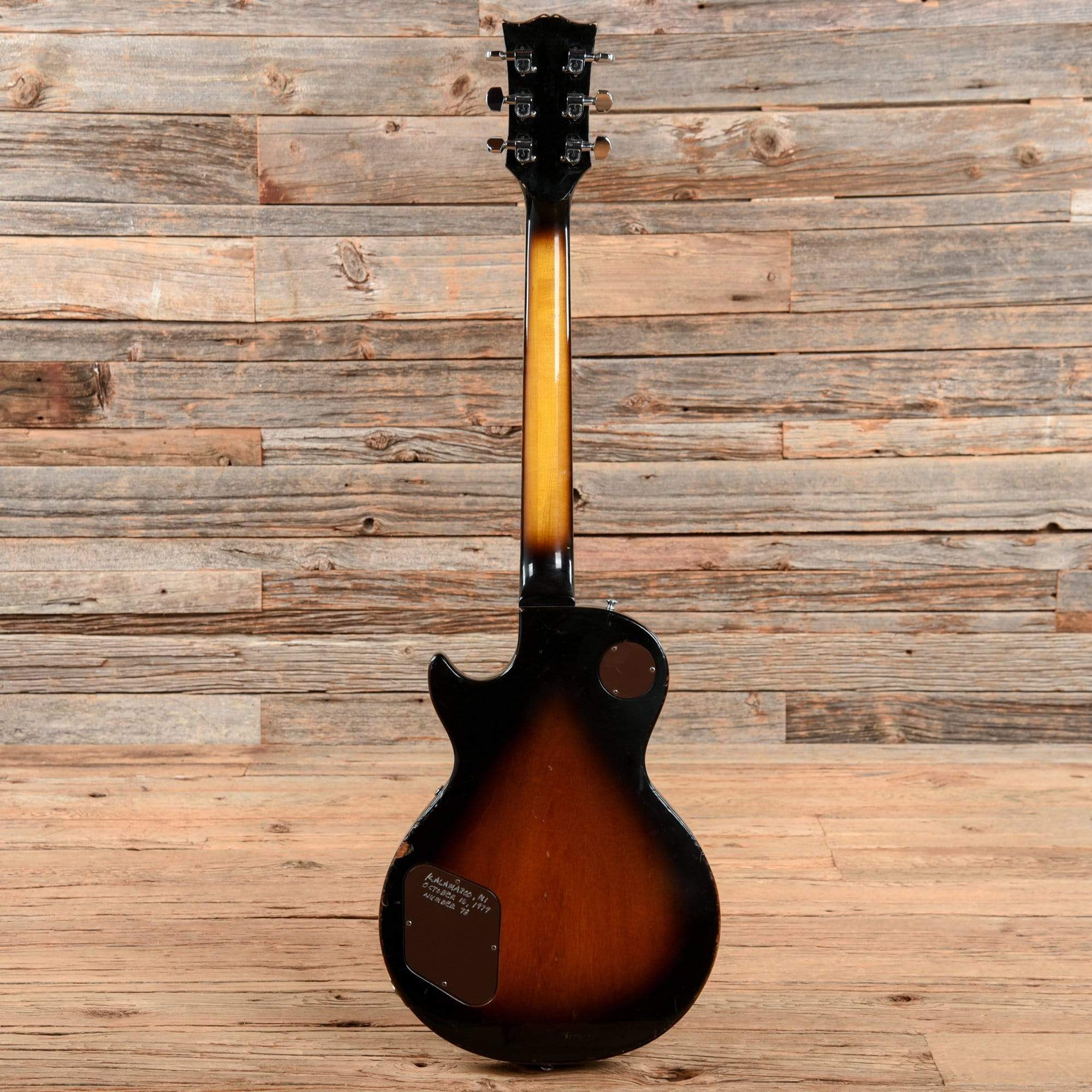 Gibson Les Paul Deluxe Sunburst 1979 Electric Guitars / Solid Body