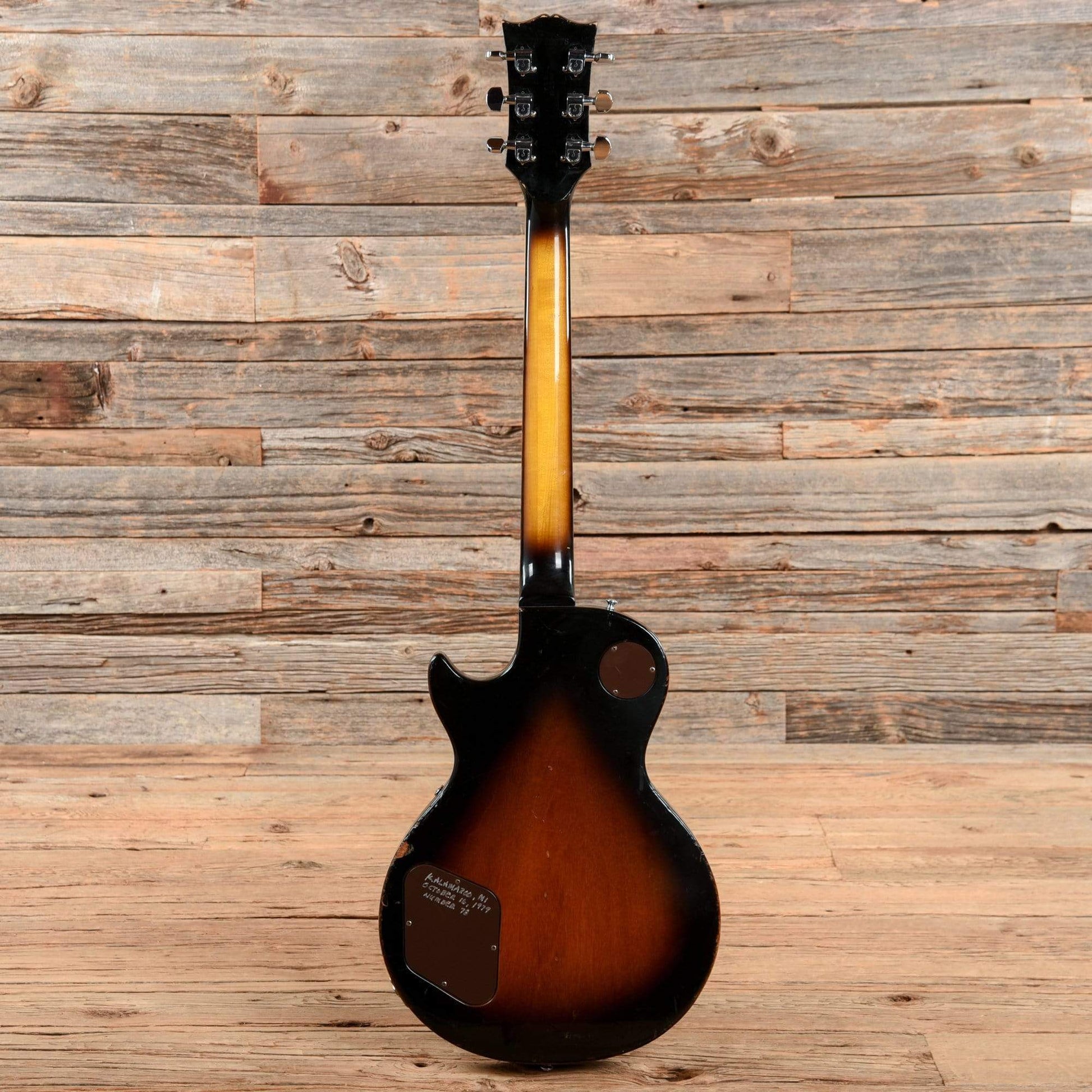Gibson Les Paul Deluxe Sunburst 1979 Electric Guitars / Solid Body