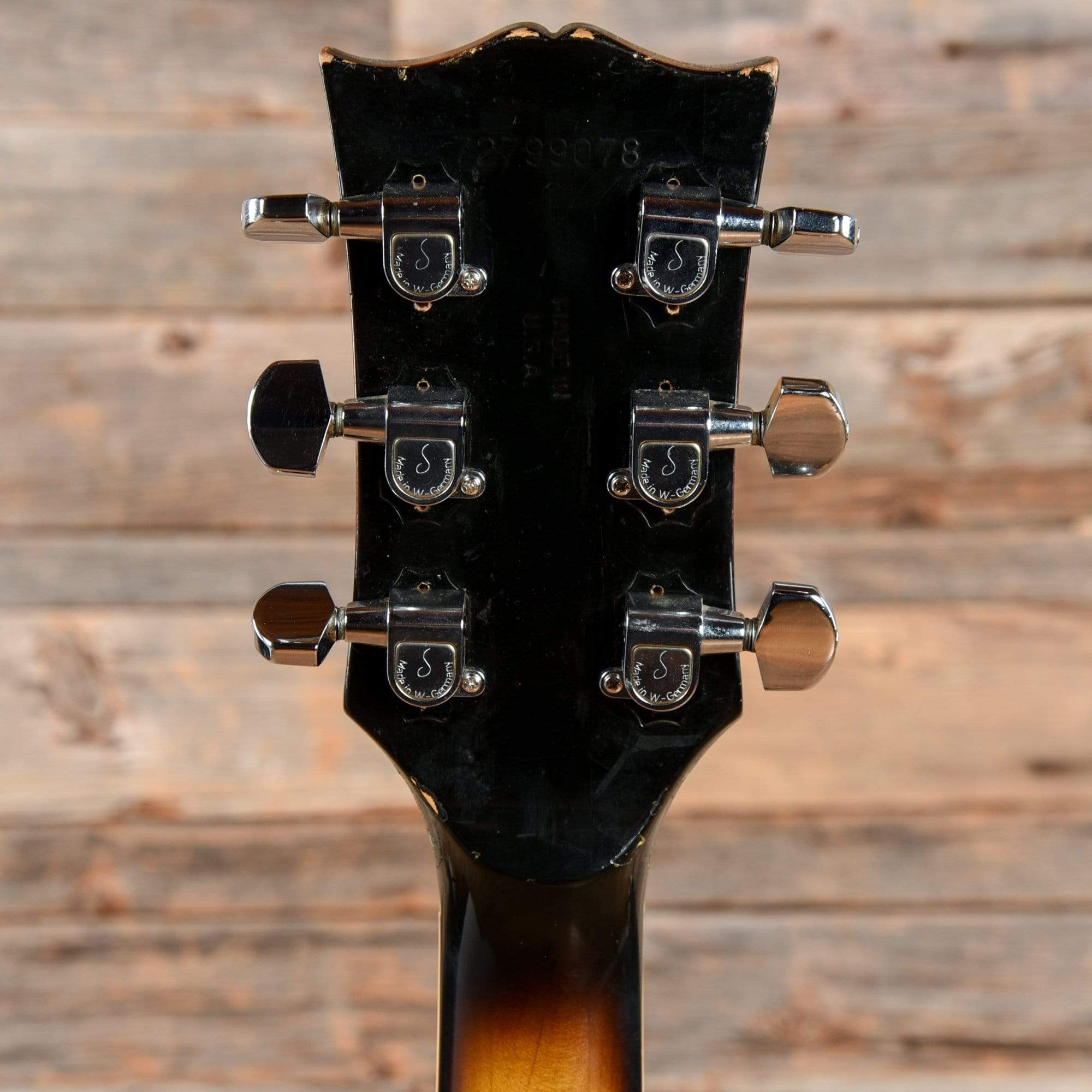 Gibson Les Paul Deluxe Sunburst 1979 Electric Guitars / Solid Body