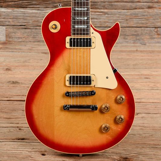 Gibson Les Paul Deluxe Sunburst 1981 Electric Guitars / Solid Body